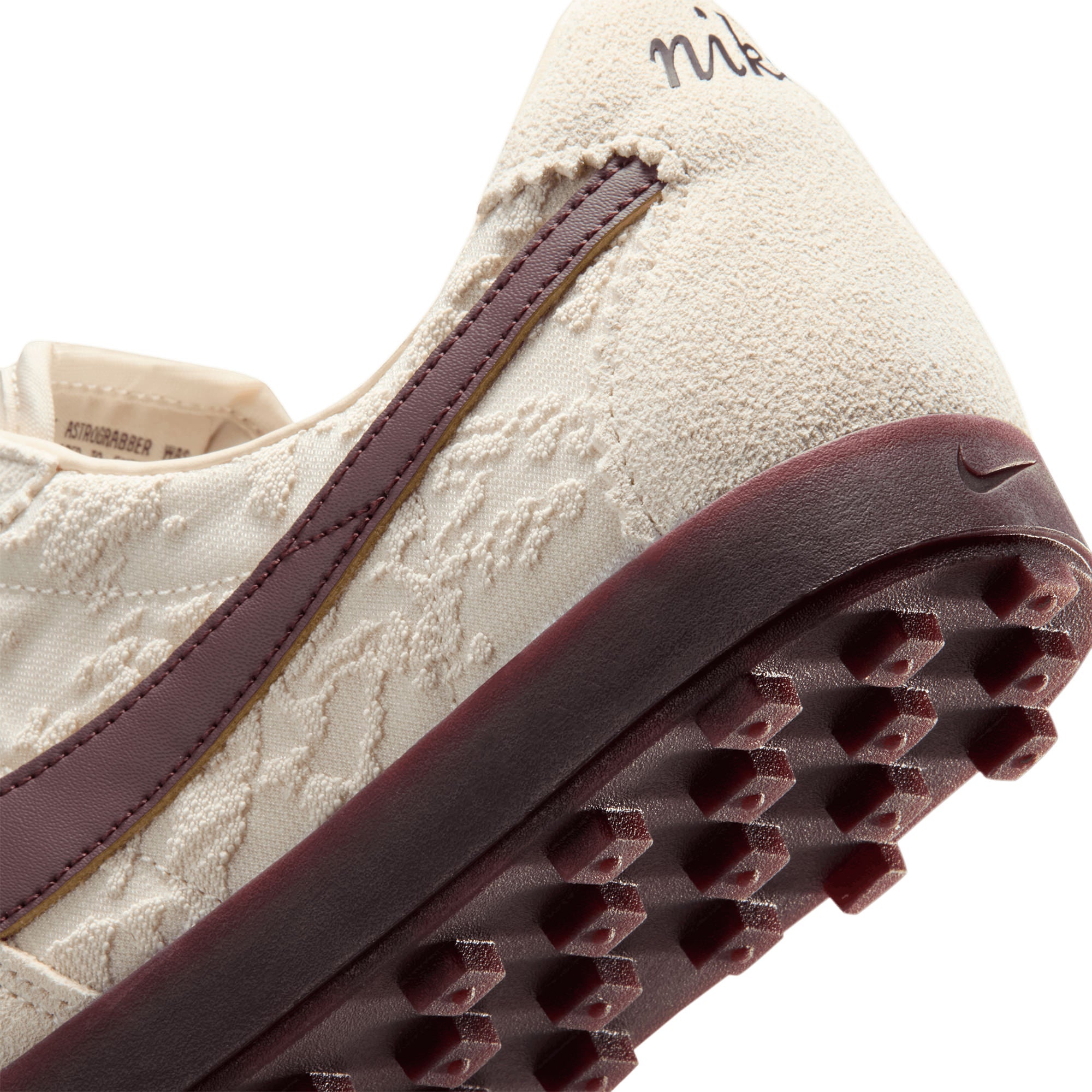 Women's Nike Astrograbber Leather SE Light Cream IQ3367-299