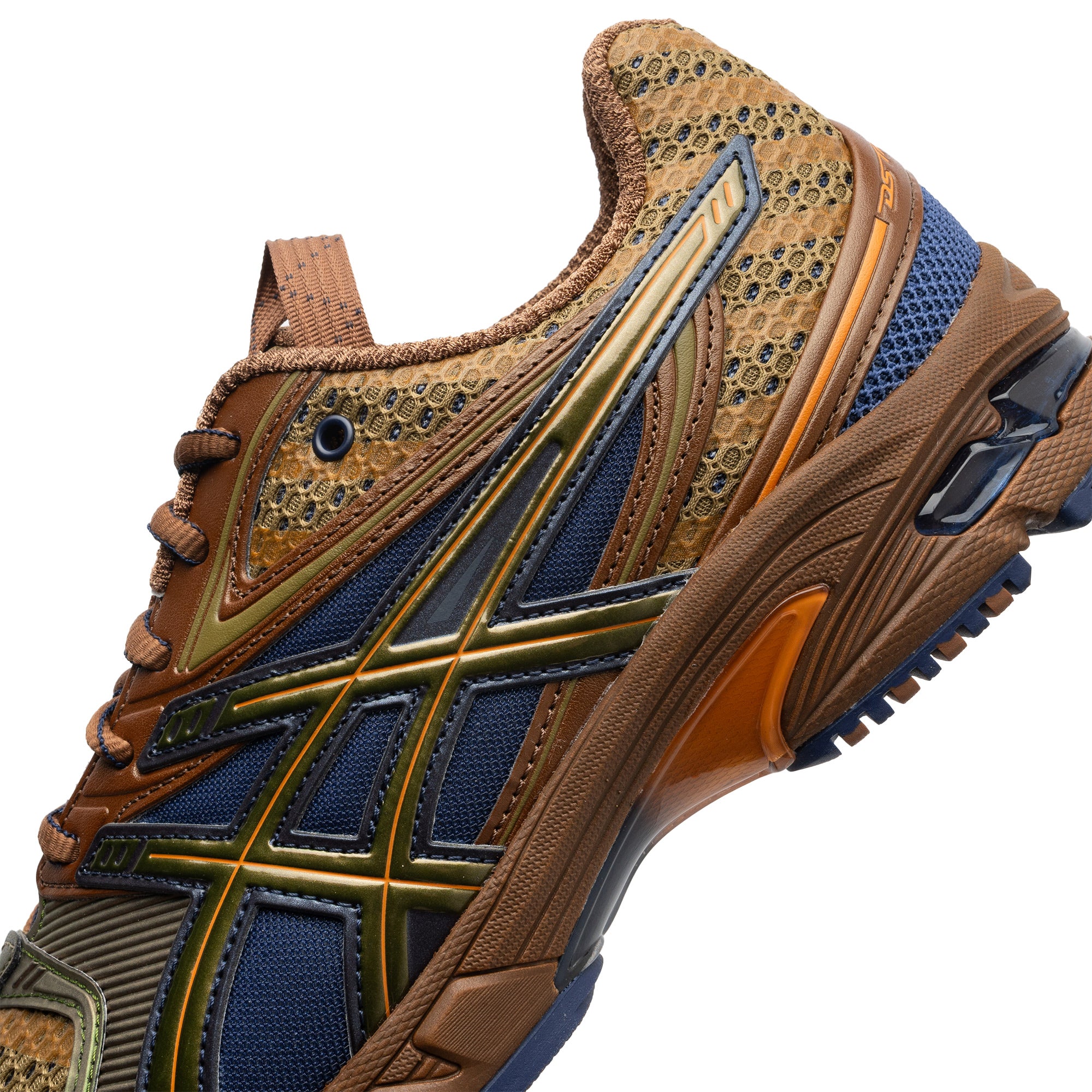 UB9-S Gel-DS Trainer 14 Desert Camp 1203A606-200 – Capsule