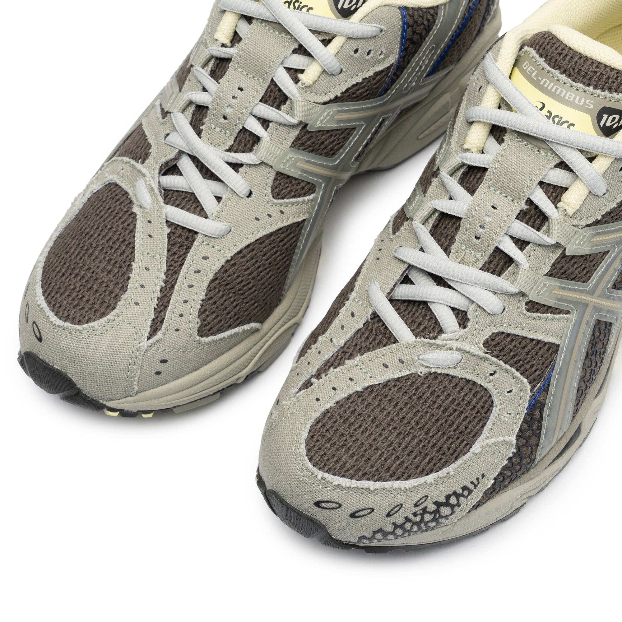 18 East Gel-Nimbus 10.1 Canteen 1203A968-200