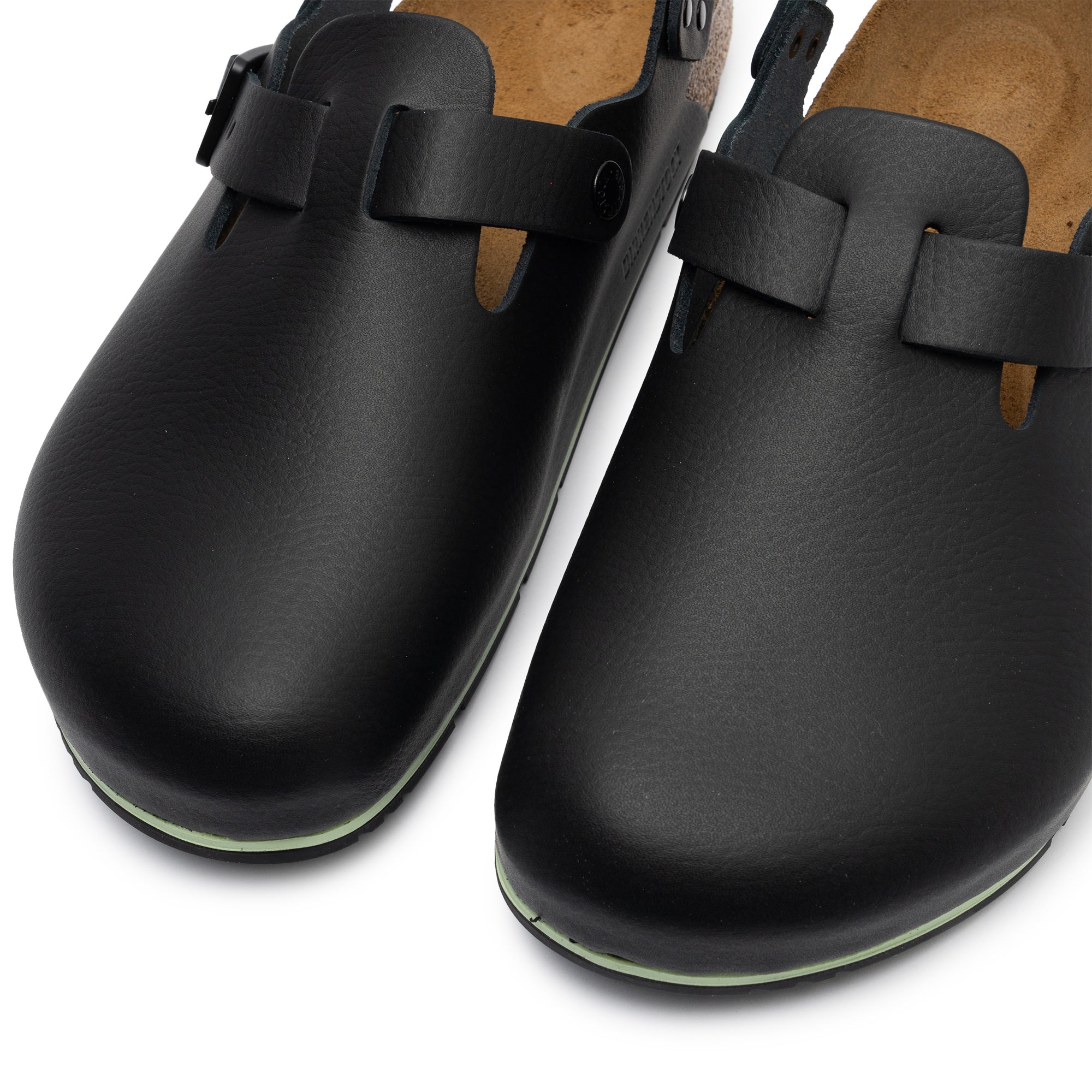 Tokio PRO Leather Black 1025986 – Capsule