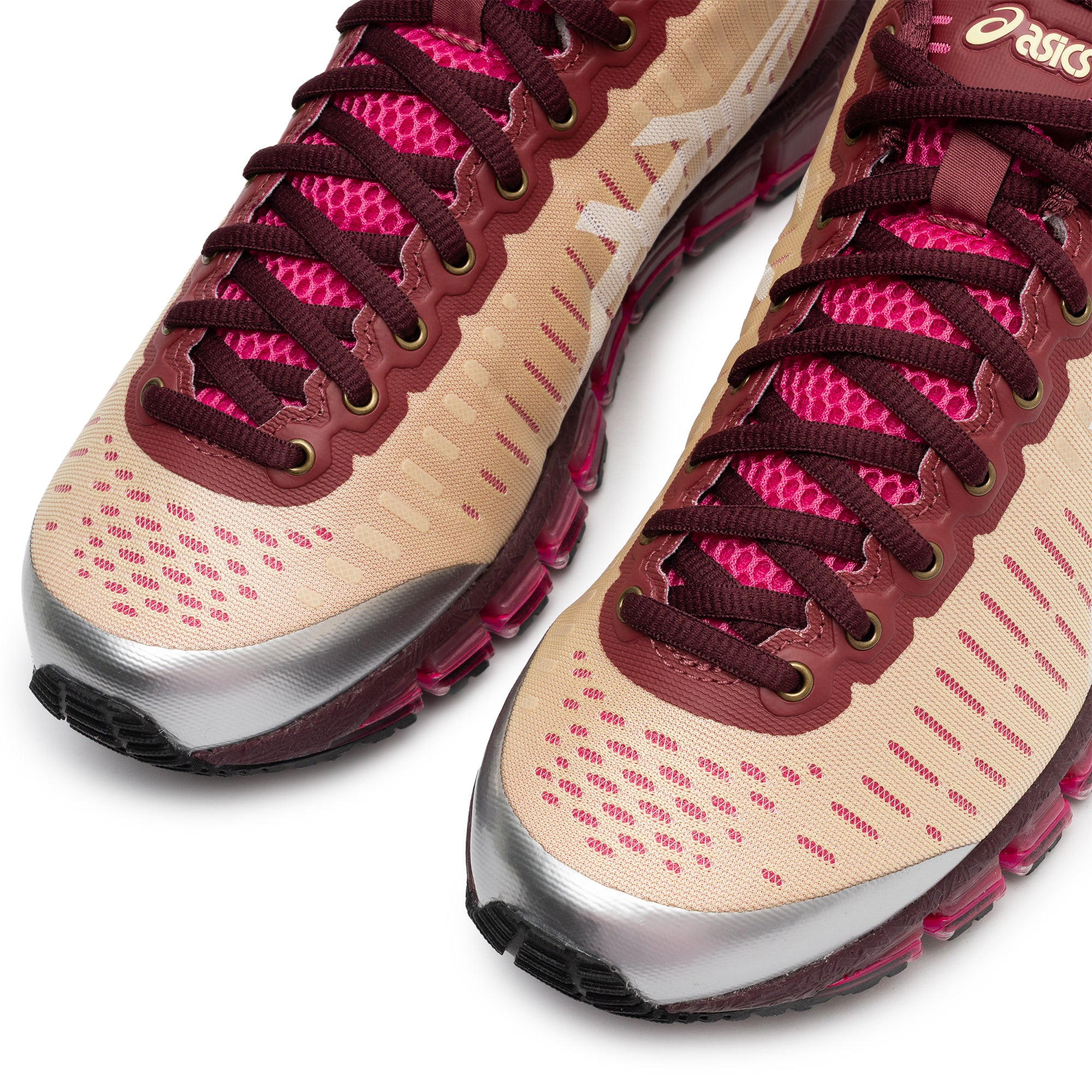 Above the Clouds Gel-Quantum 360 Brisket Red 1203A823-750