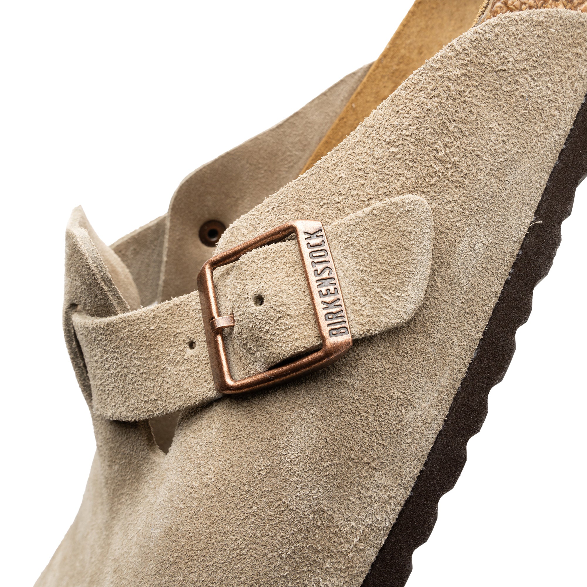 Cushioned suede footbed lining
