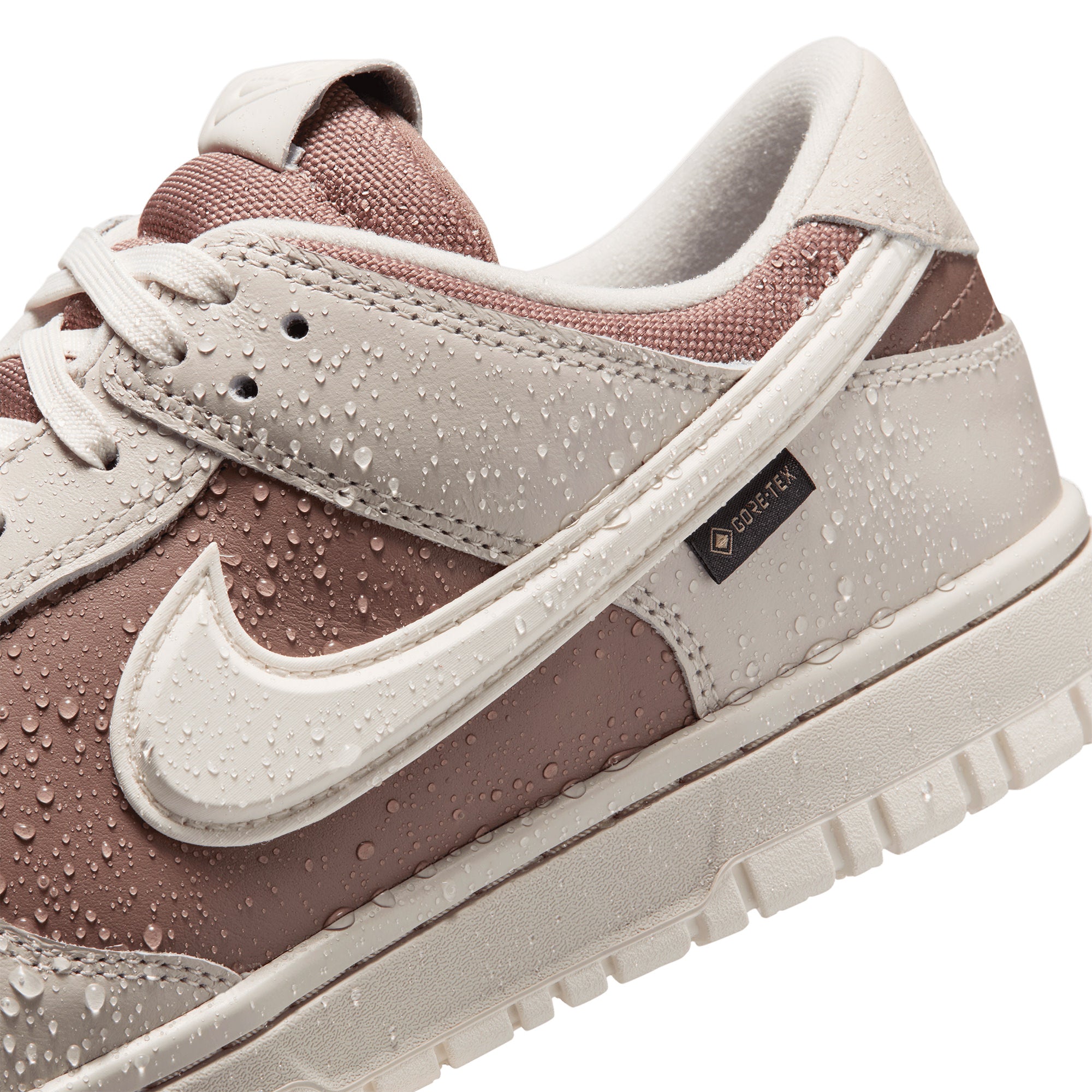 Nike Dunk Low GORE-TEX LIGHT BONE HQ2053-002