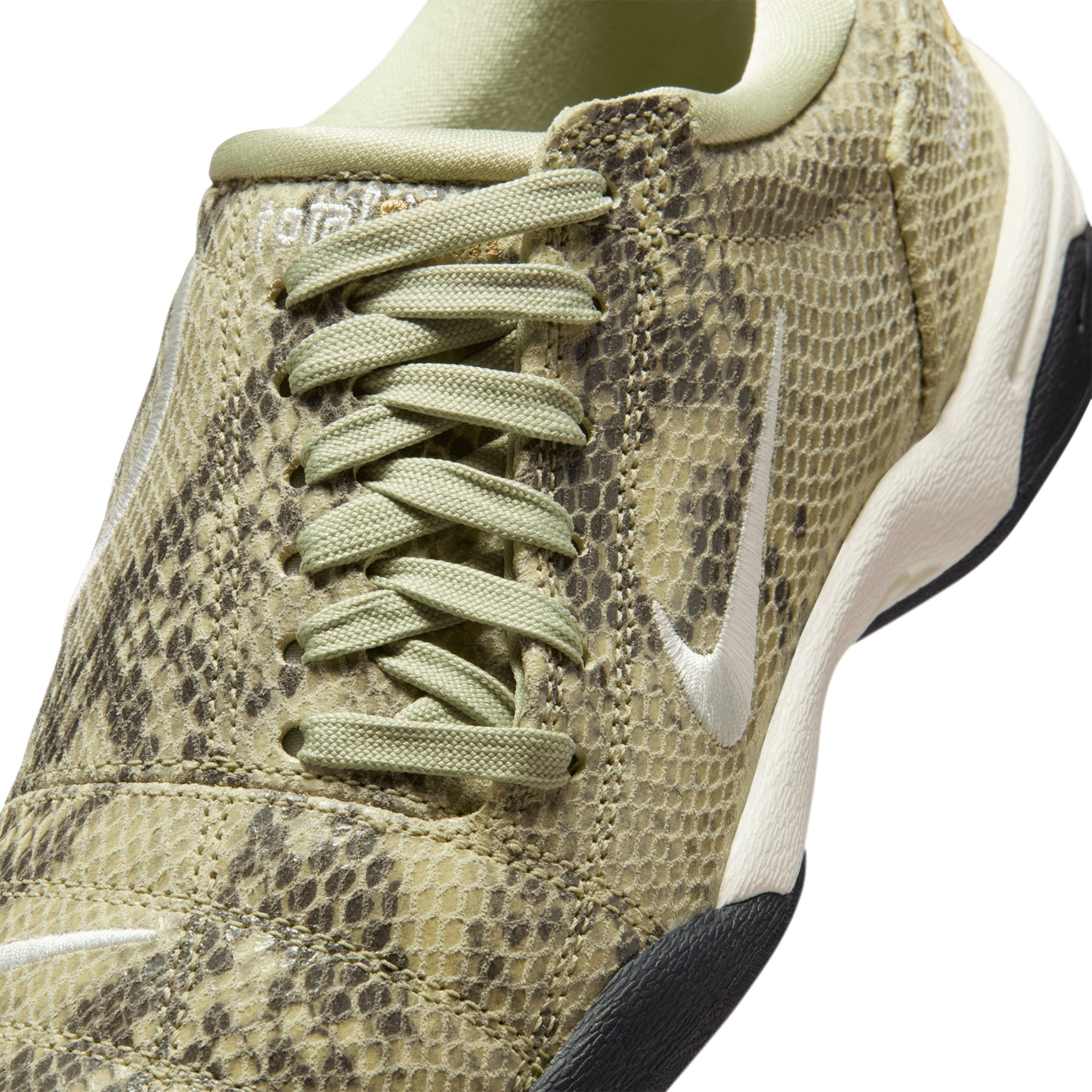 Women's Nike Total 90 SE OLIVE AURA IB4204-301