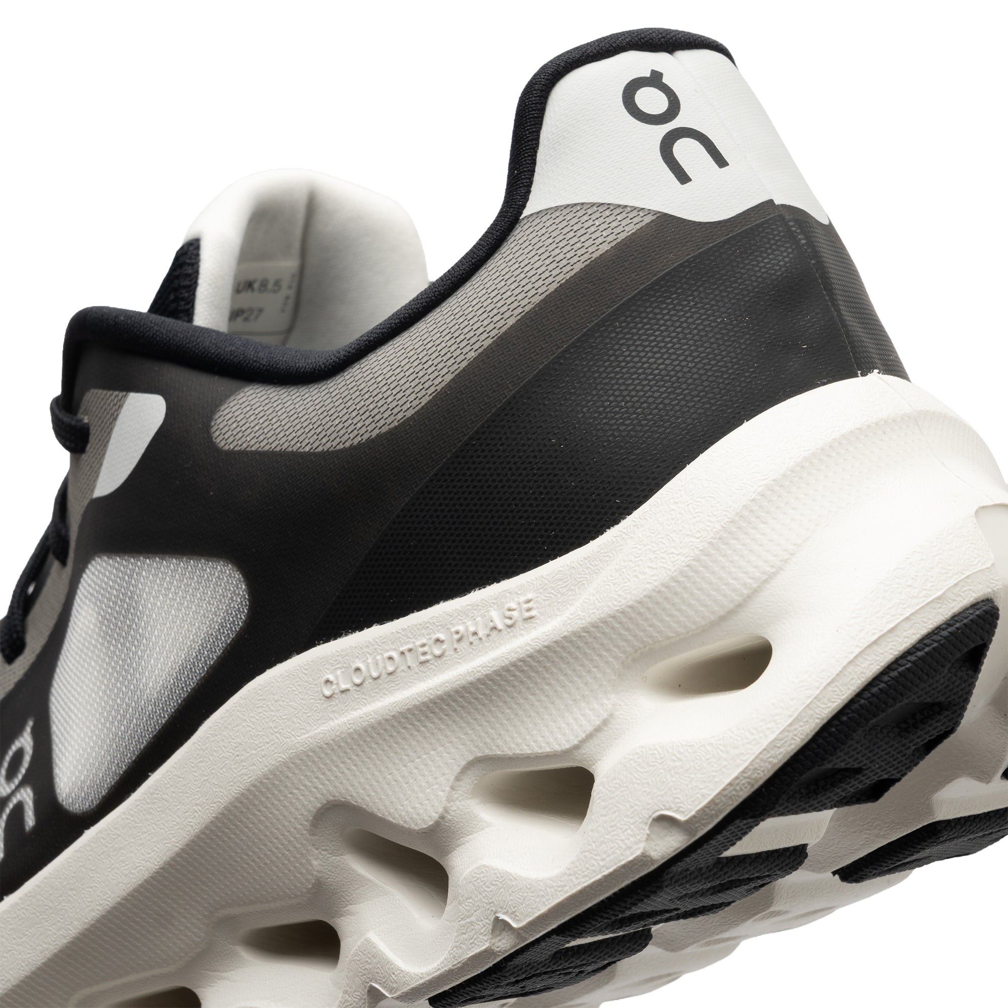 Cloudtilt Remix Black 3MG10271430