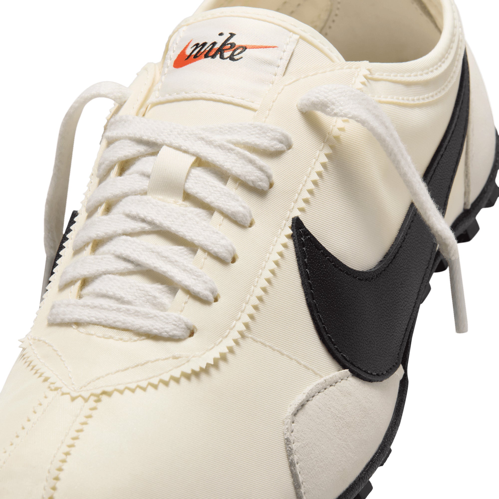 Nike Women's Moon Shoe OG SP Soft Pearl/Black/Black II0407-001