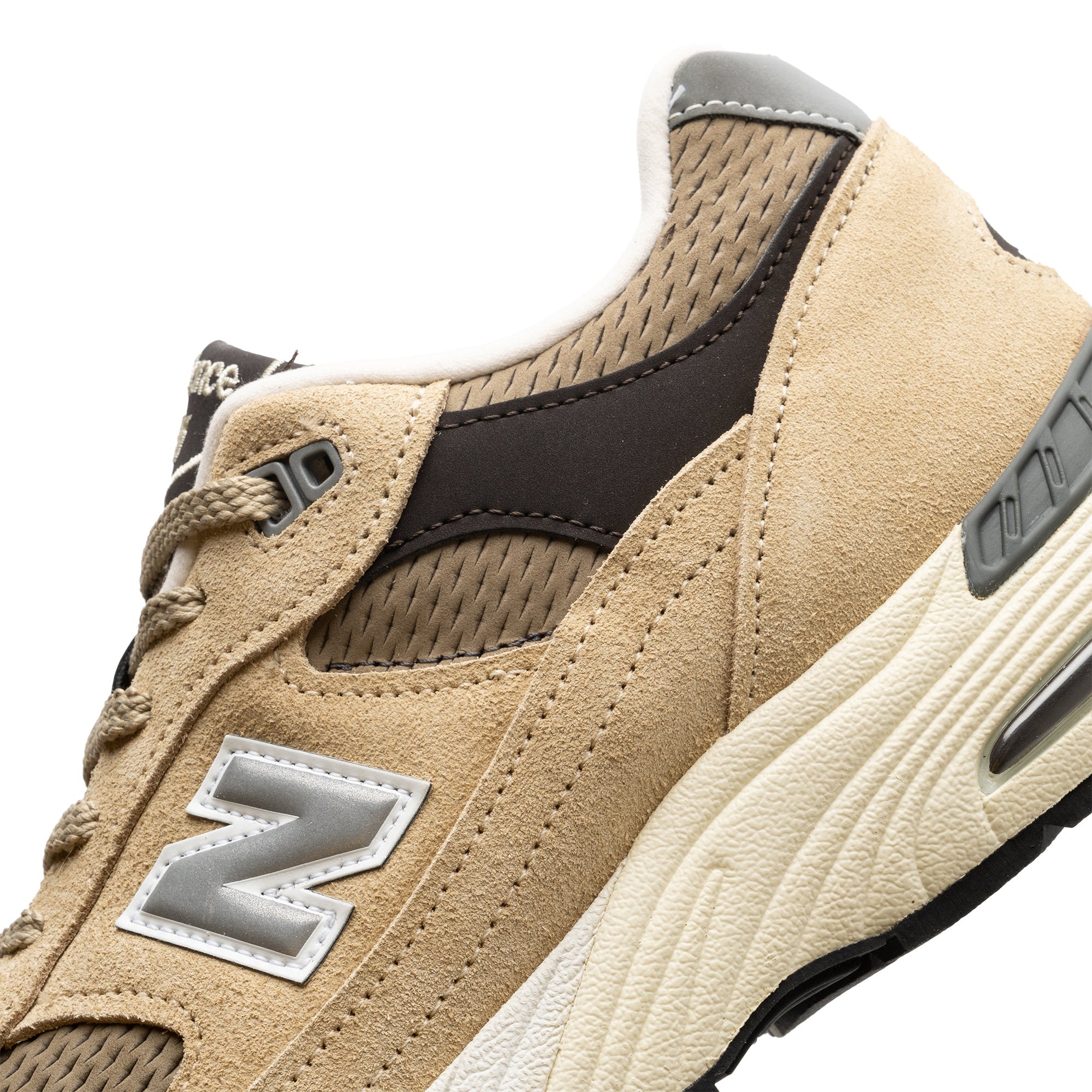 New balance shop 42 trainers khaki