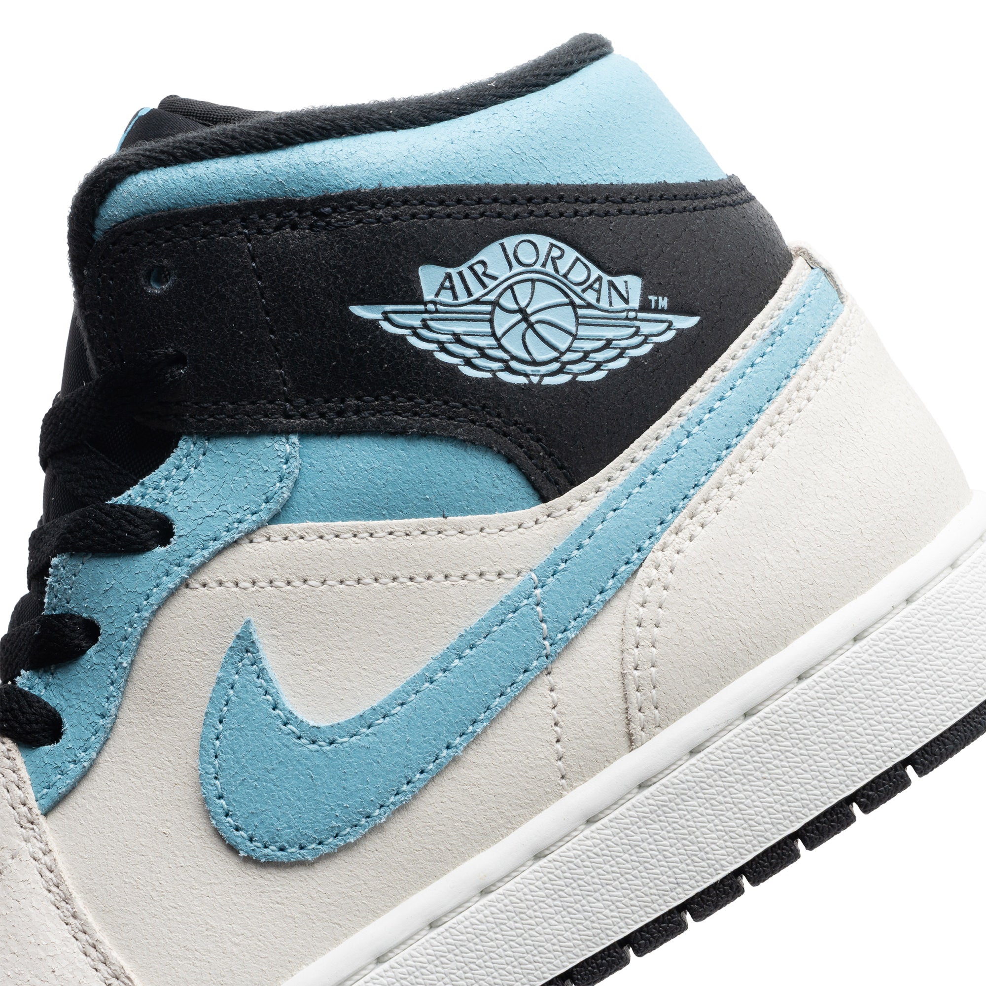 Air Jordan 1 Mid SE SUMMIT WHITE IM6567-121