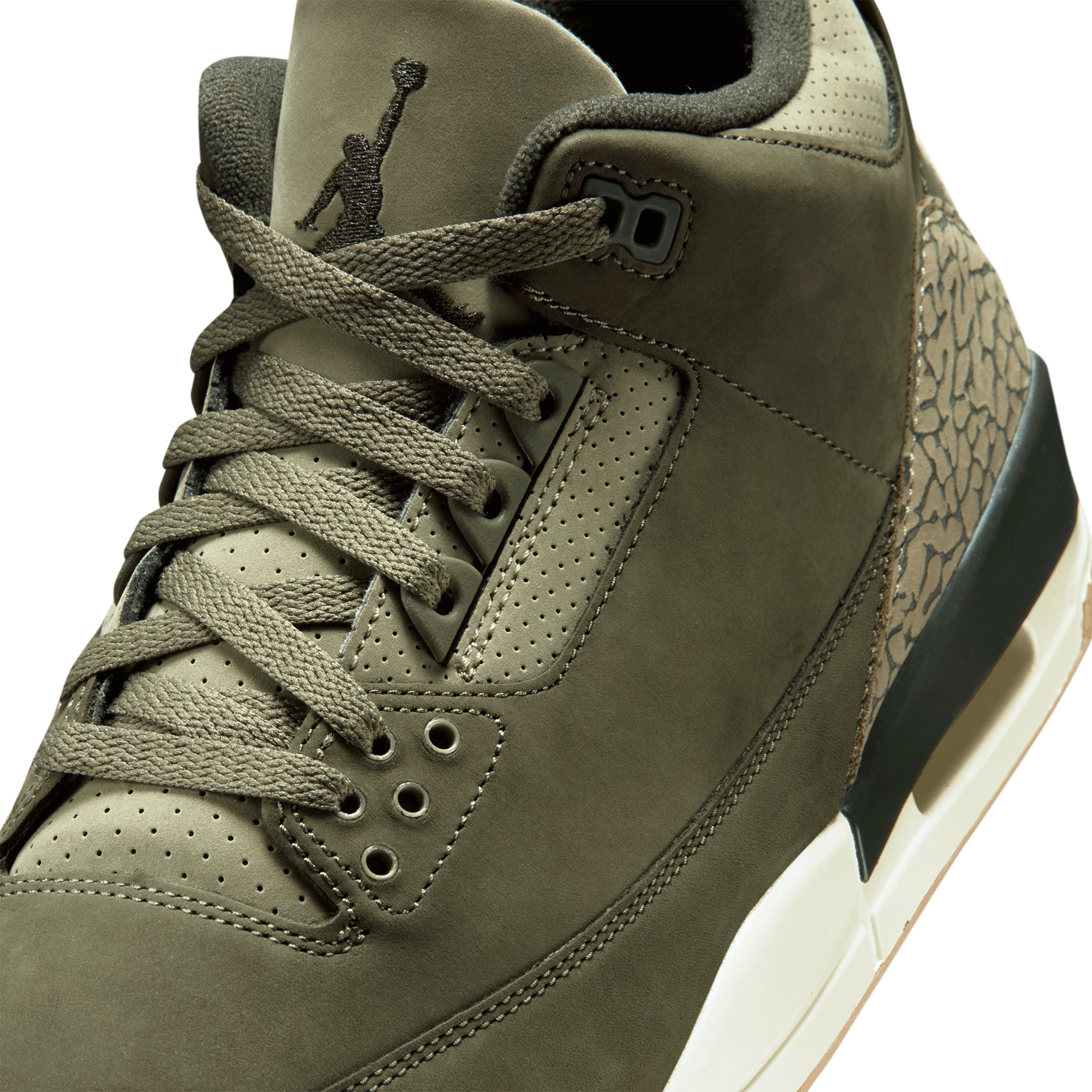Air Jordan 3 Retro MEDIUM OLIVE DN3707-202