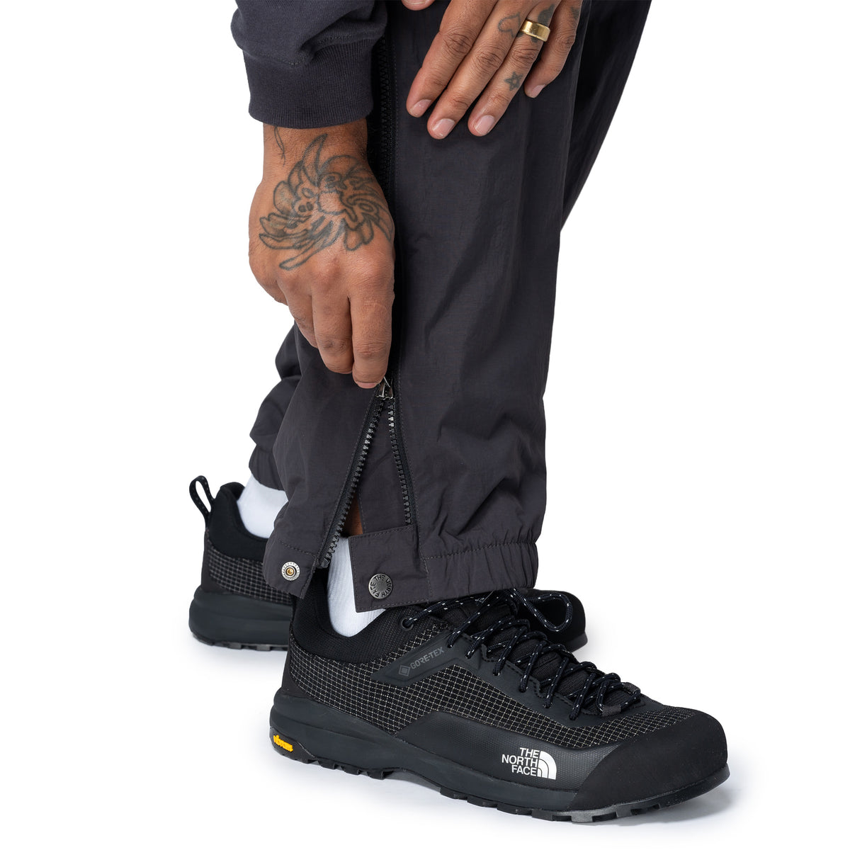 TNF Red Box Zip Pant Obsidian NF0A8HRX
