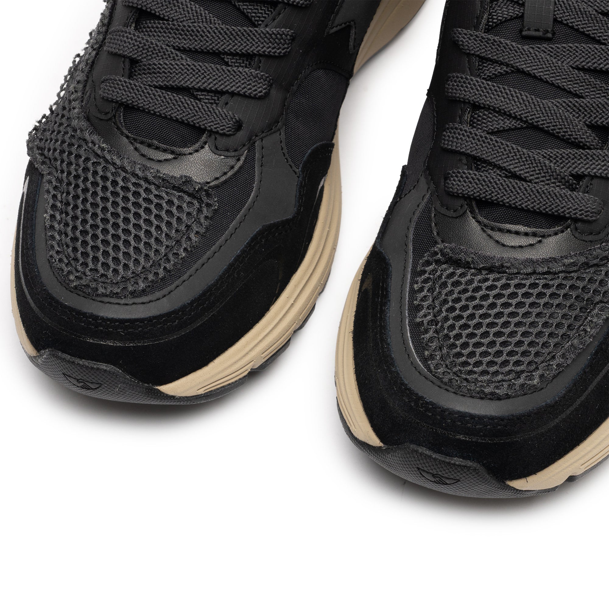 AMIEL II S-STRIKE MESH OVERLAY BLACK YP07016