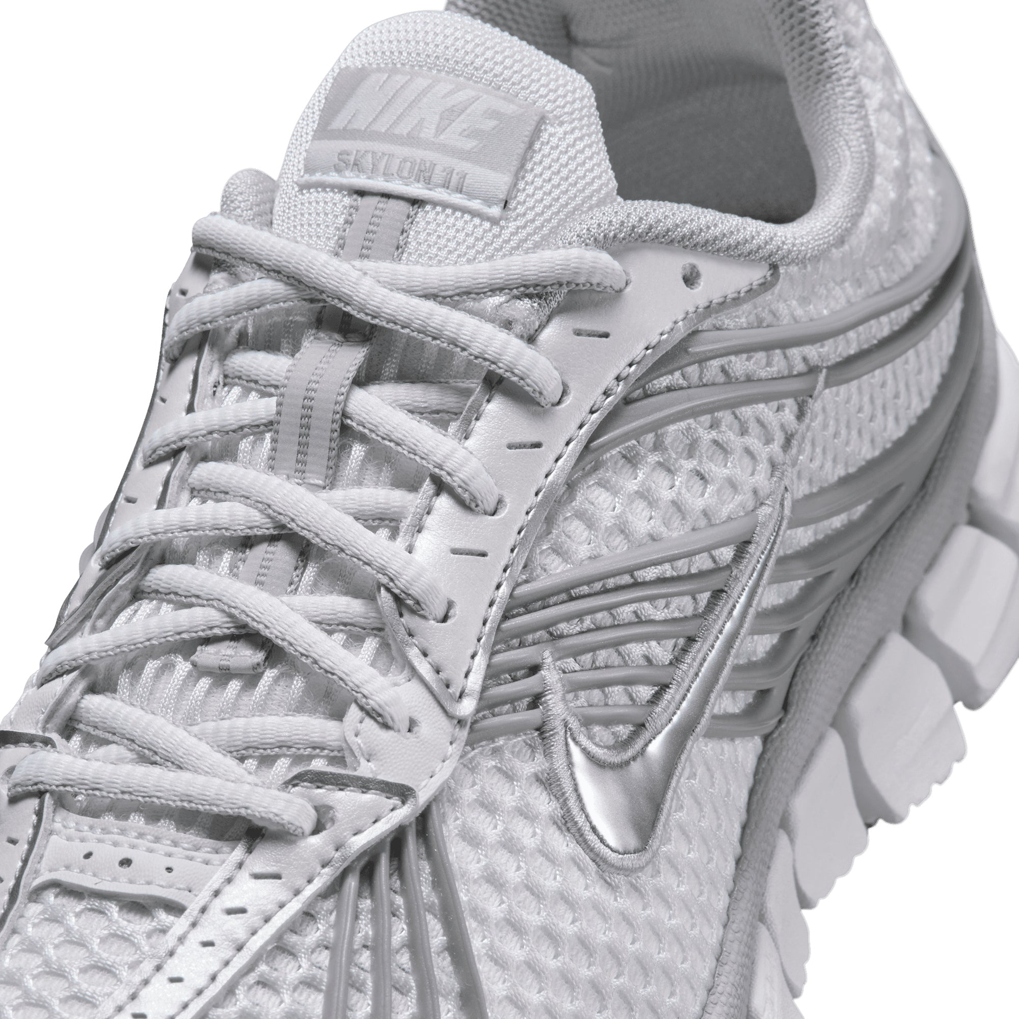 Women's Nike Zoom Skylon 11 WHITE/METALLIC SILVER-GREY FOG IU7360-103