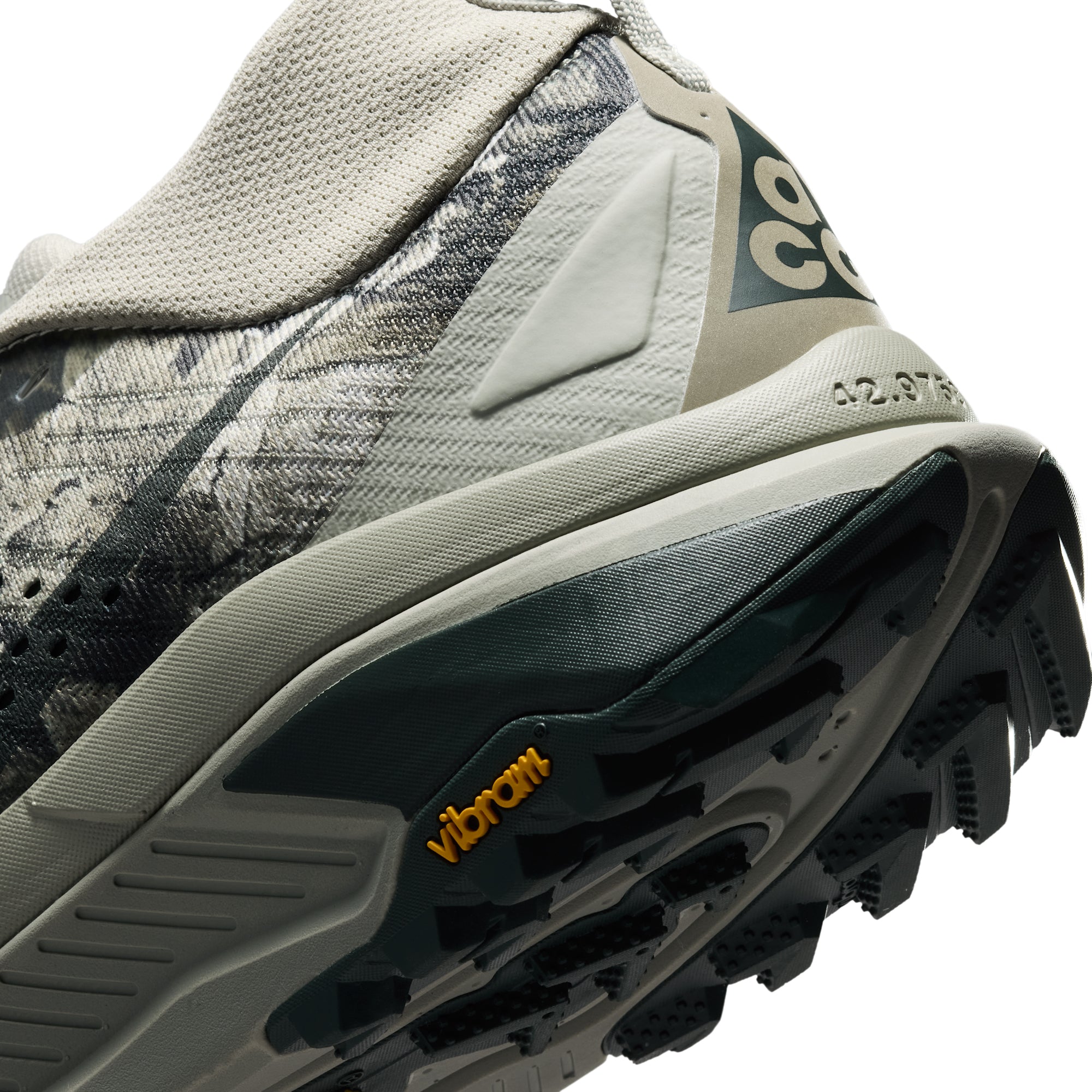 Nike ACG Zegama Trail SPRUCE FOG/BLACK SPRUCE HV8113-300