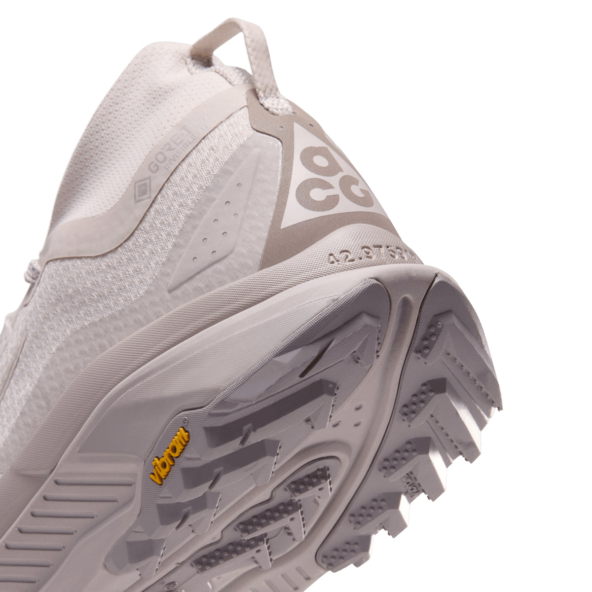 ACG Zegama Trail GORE-TEX LT OREWOOD BRN/CREAM II-COLLEGE GREY IO7932-100