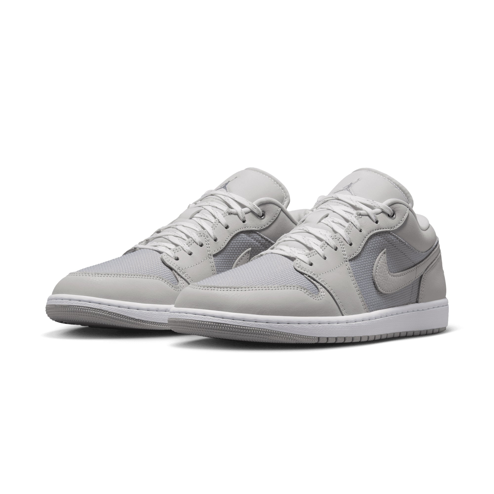 Air Jordan 1 Low SE OFF WHITE/LT SMOKE GREY-SOFT PEARL IO2049-100