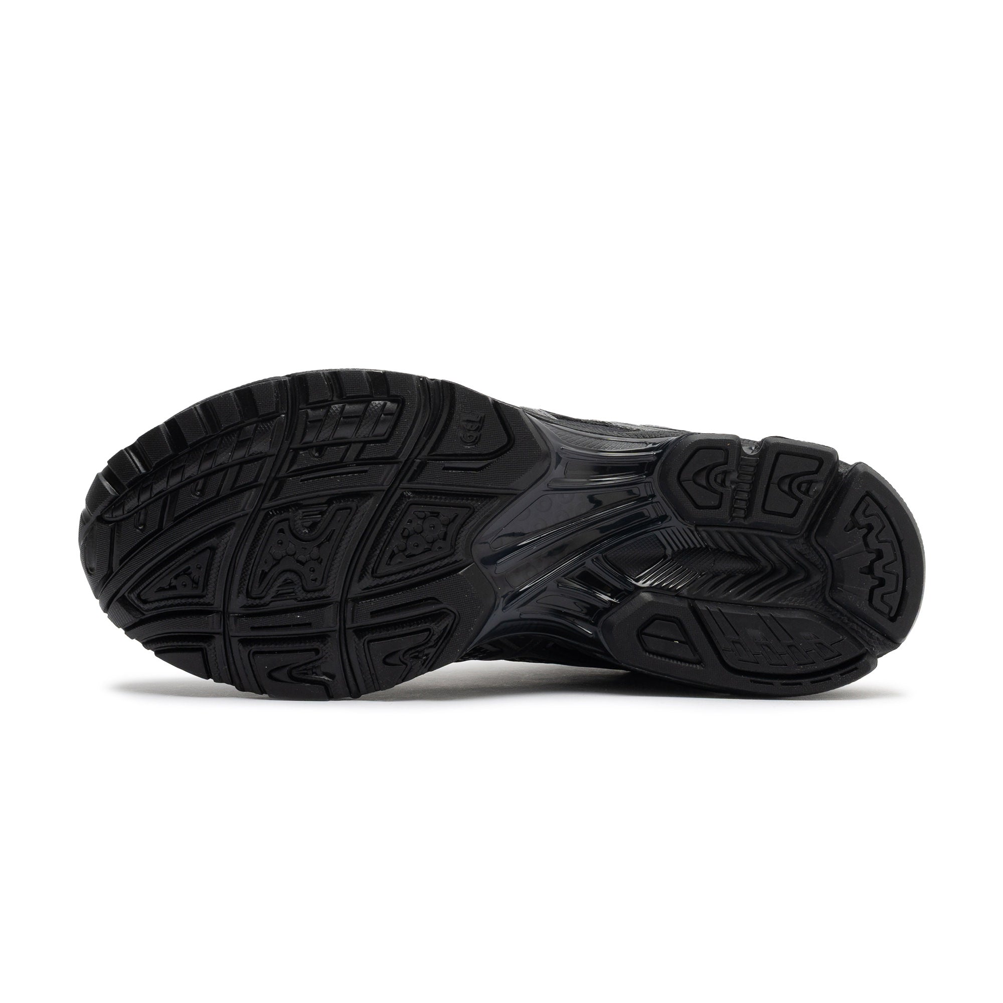 UNAFFECTED Gel-Nimbus 10.1 Black 1203A836-001