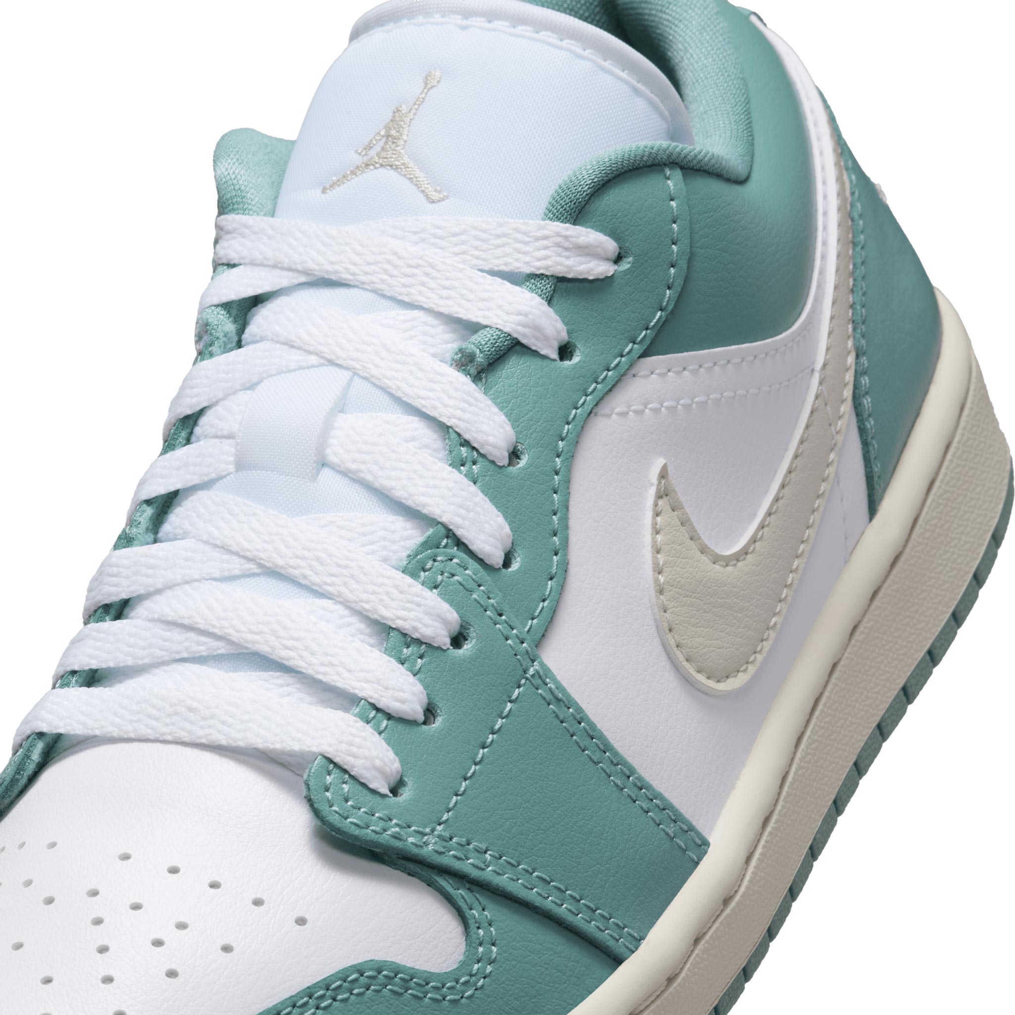 Women's Air Jordan 1 Low WHITE/LT OREWOOD BRN-CANNON-SAIL DC0774-138