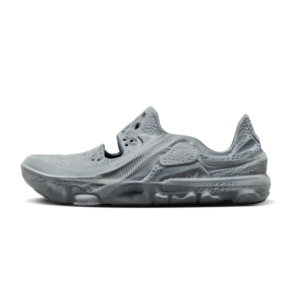 Nike ISPA Universal DM0886-001 Smoke Grey