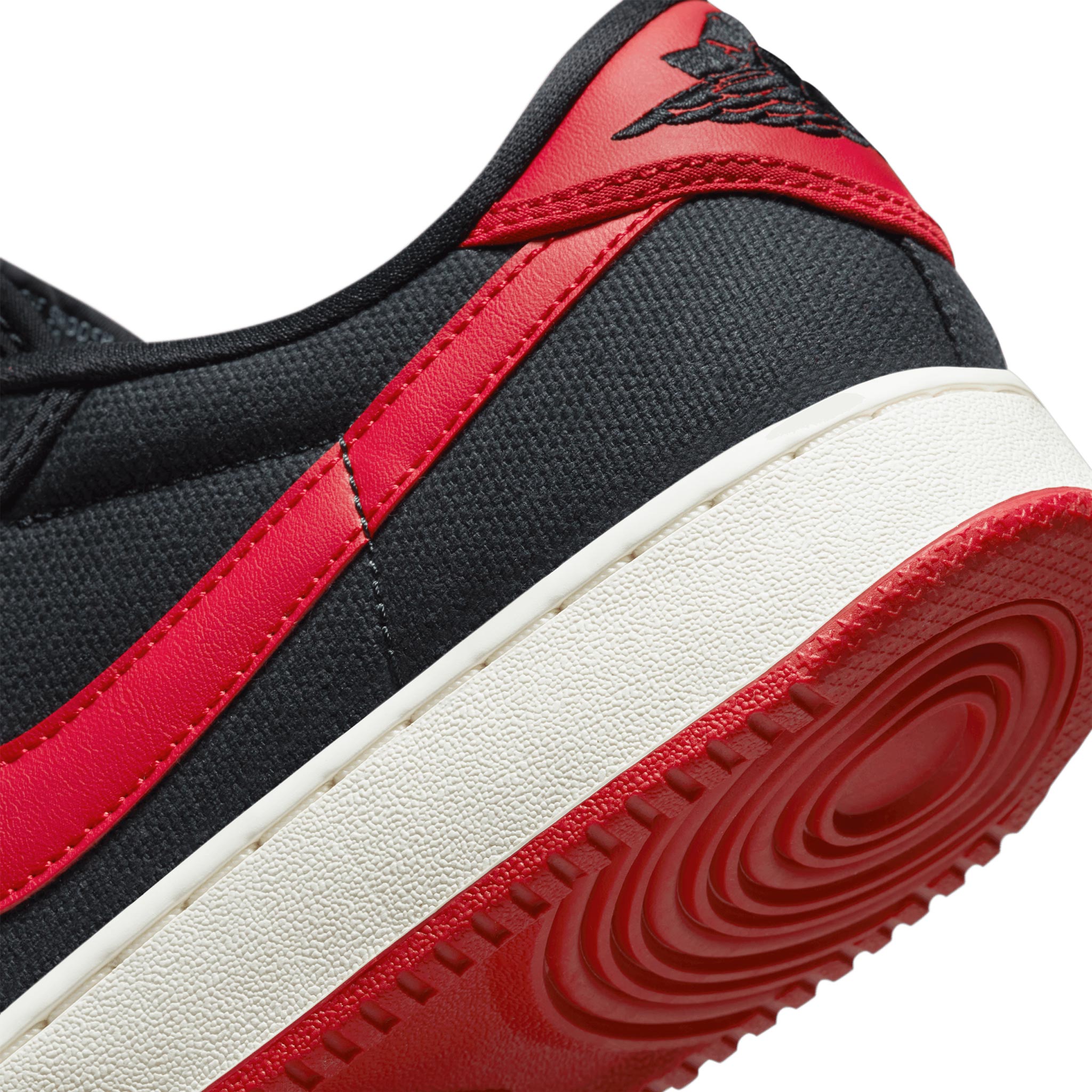 AJKO 1 Low DX4981-006 Black