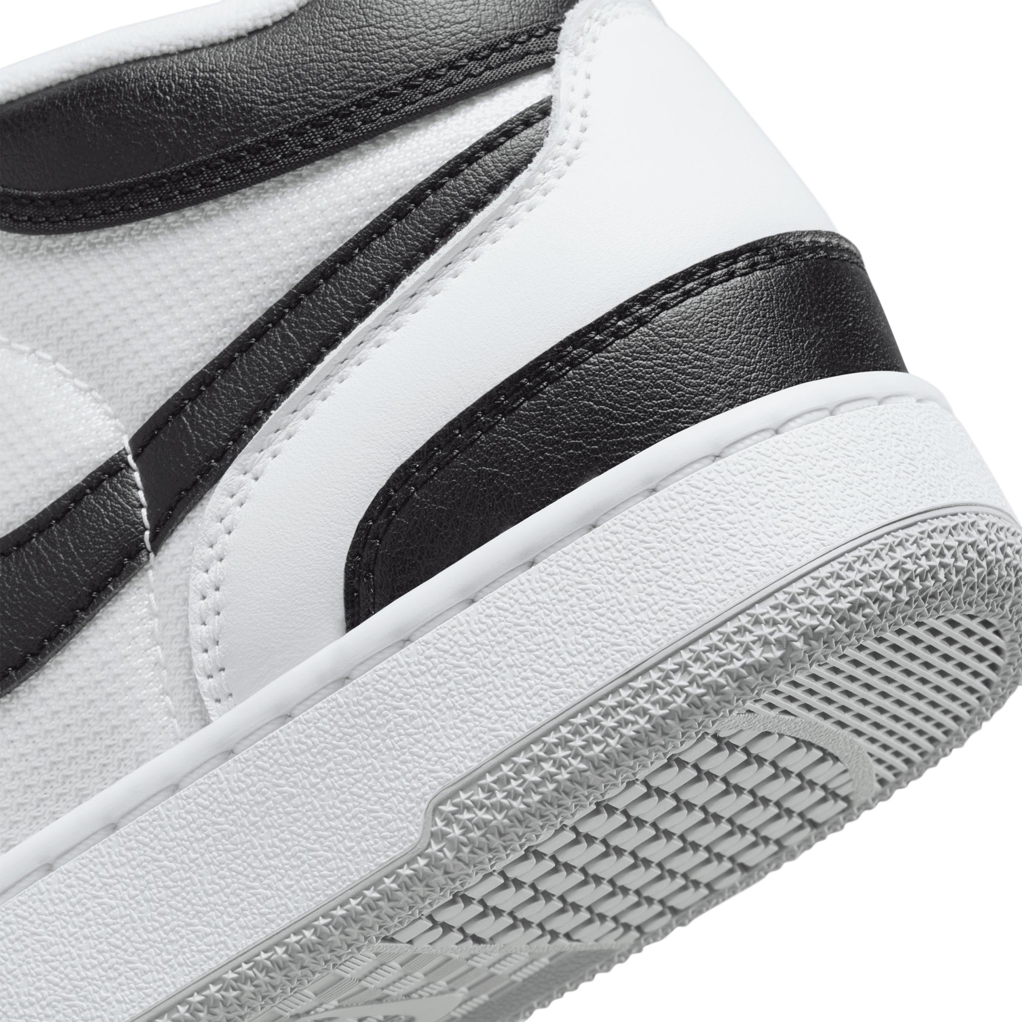 Nike Attack QS SP FB8938-101 White