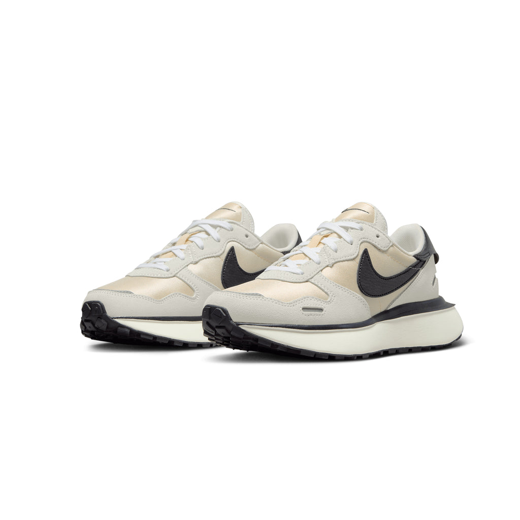 Women Nike Phoenix Waffle FD2196-100 Summit White/Black