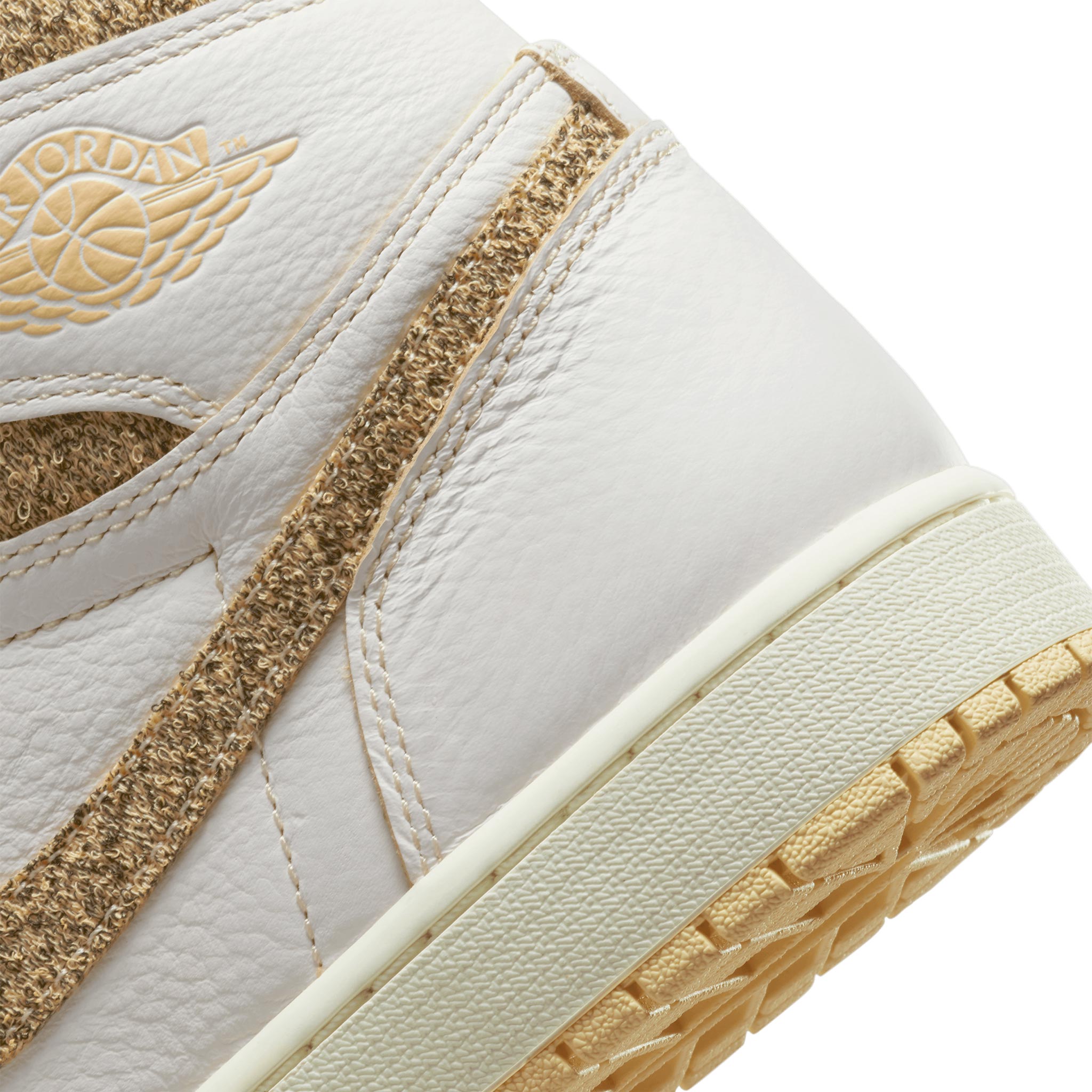 Jordan 1 deals retro high sail