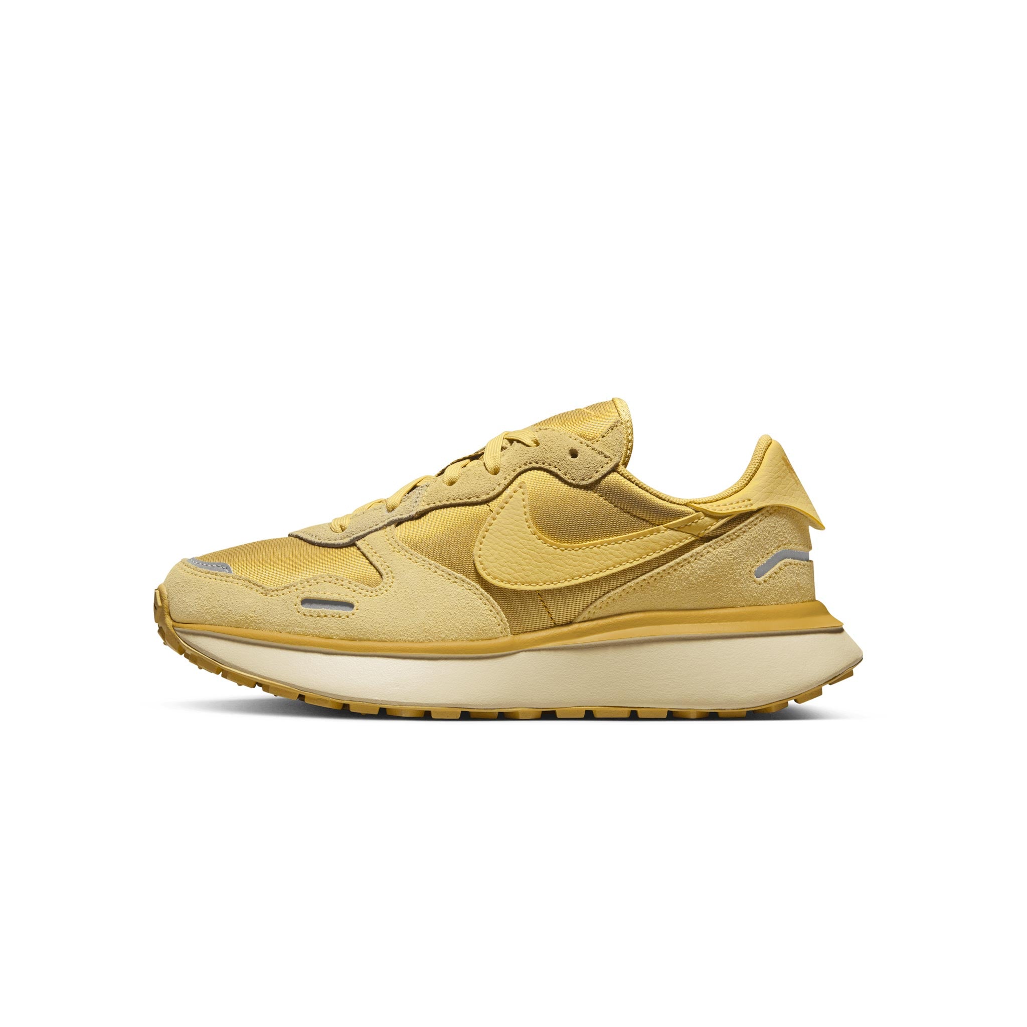 Women s Nike Phoenix Waffle FJ1409 700 Wheat Capsule
