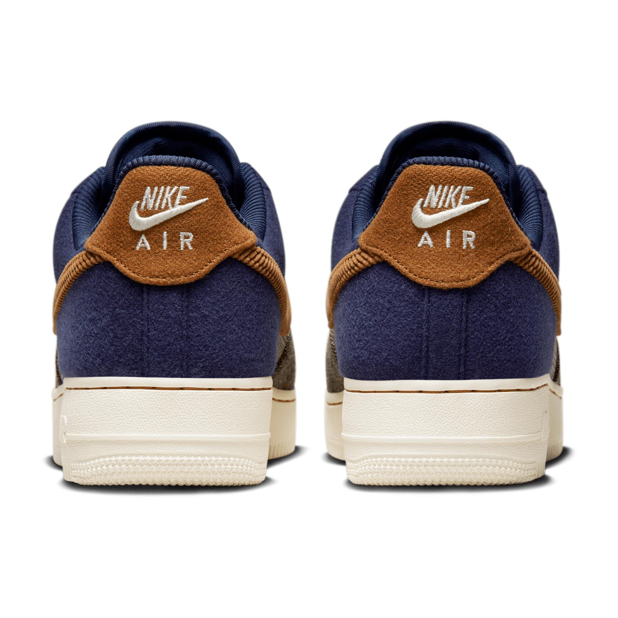 Navy and white outlet air force 1