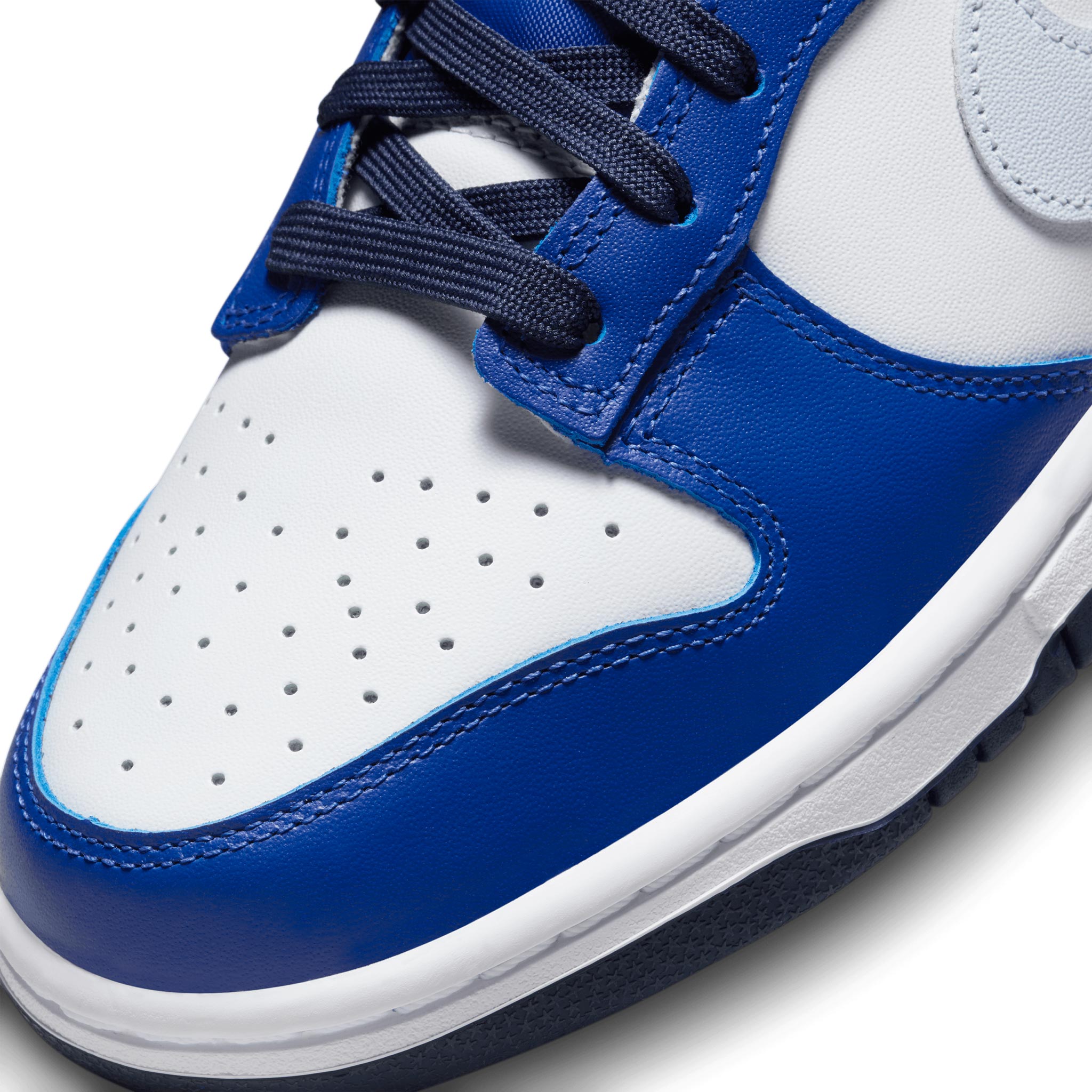 Nike air dunks white hotsell