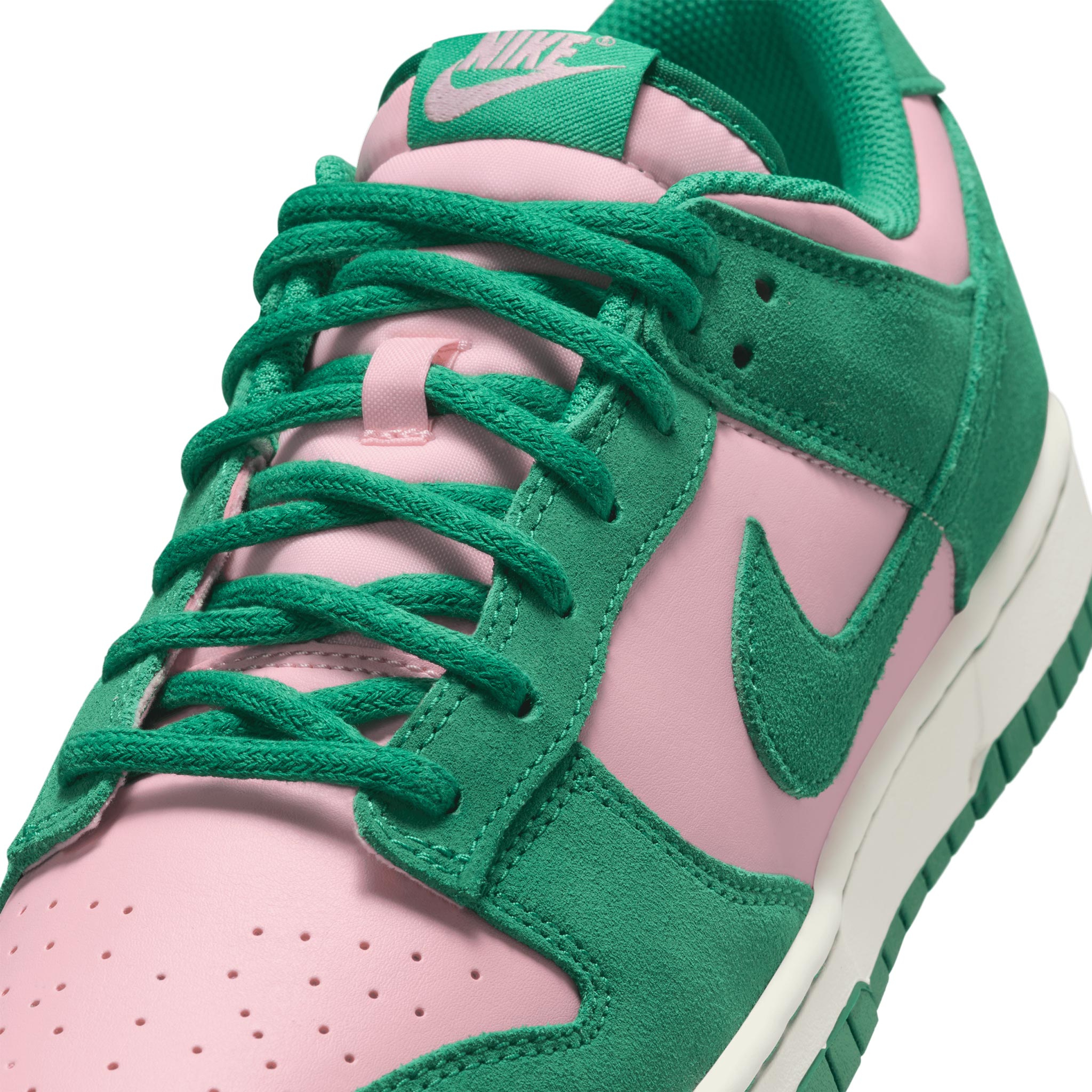 Nike Dunk Low Retro SE Med Soft Pink/Malachite-Sail FZ0549-600