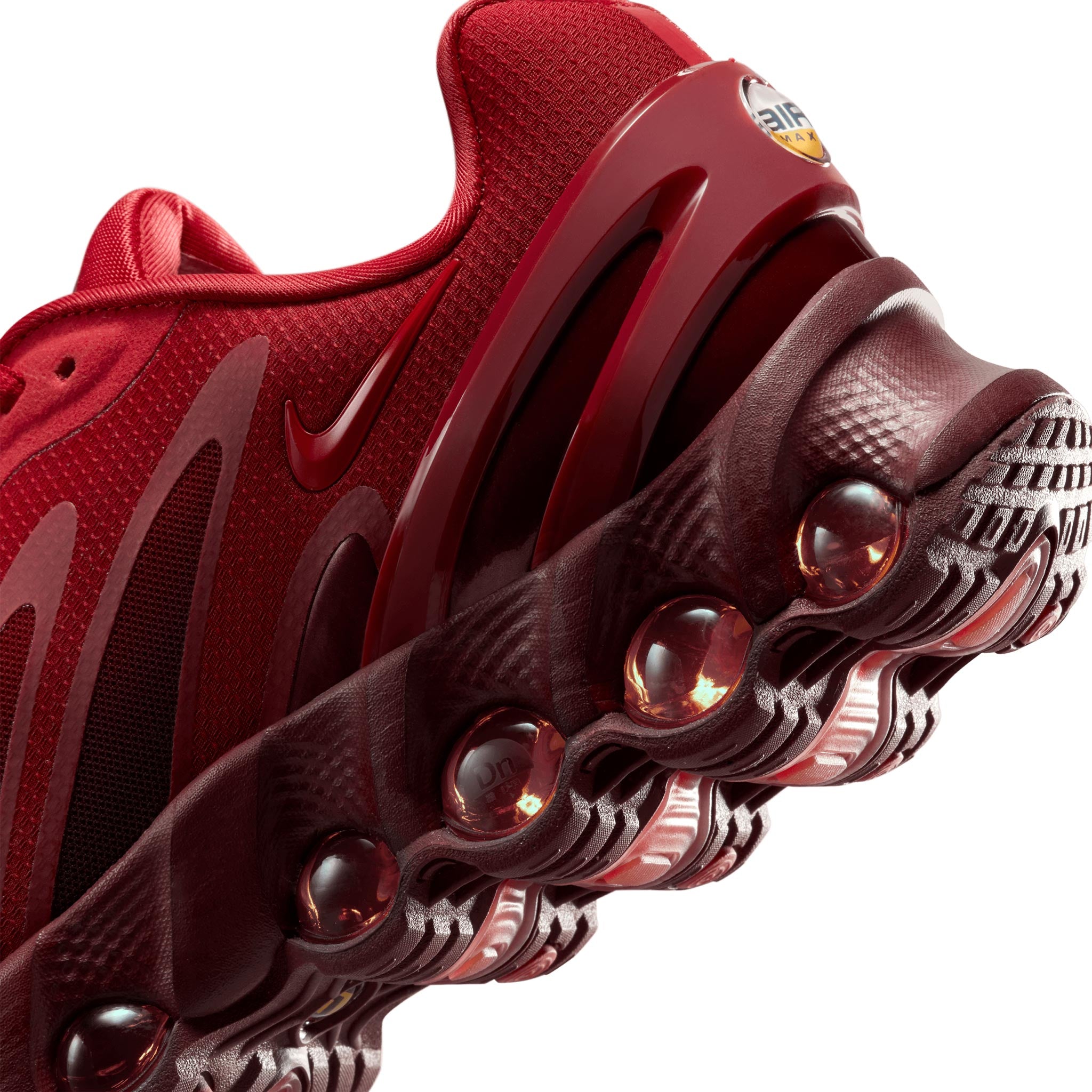 Women's Nike Air Max DN8 UNIVERSITY RED HF5509-600 – Capsule