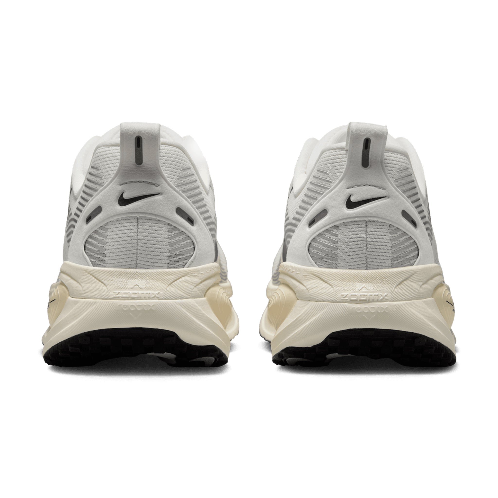 Nike Vomero 18 COCONUT MILK HM6803-101 – Capsule