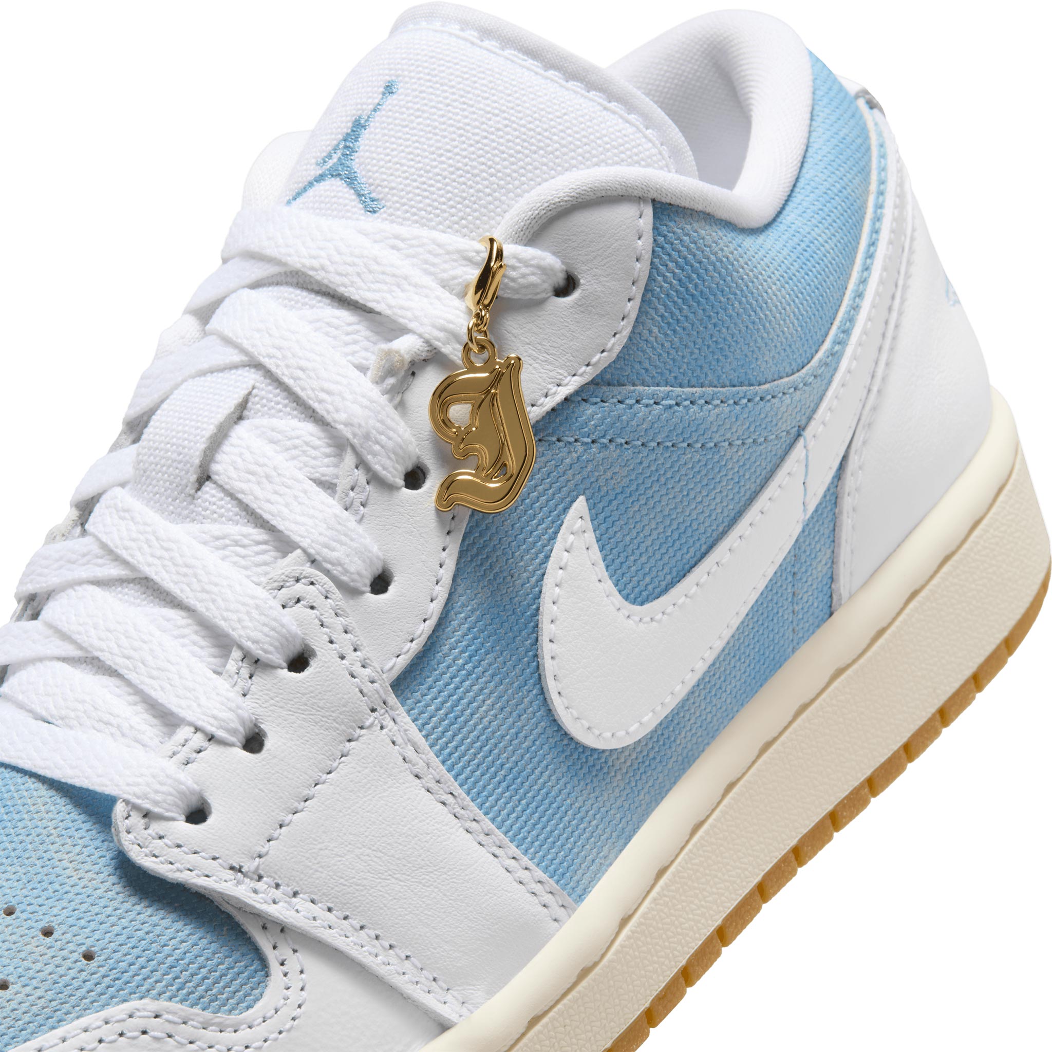 Women's Air Jordan 1 Low SE WORN BLUE/WHITE-GUM LIGHT BROWN-SAIL HQ2004-400