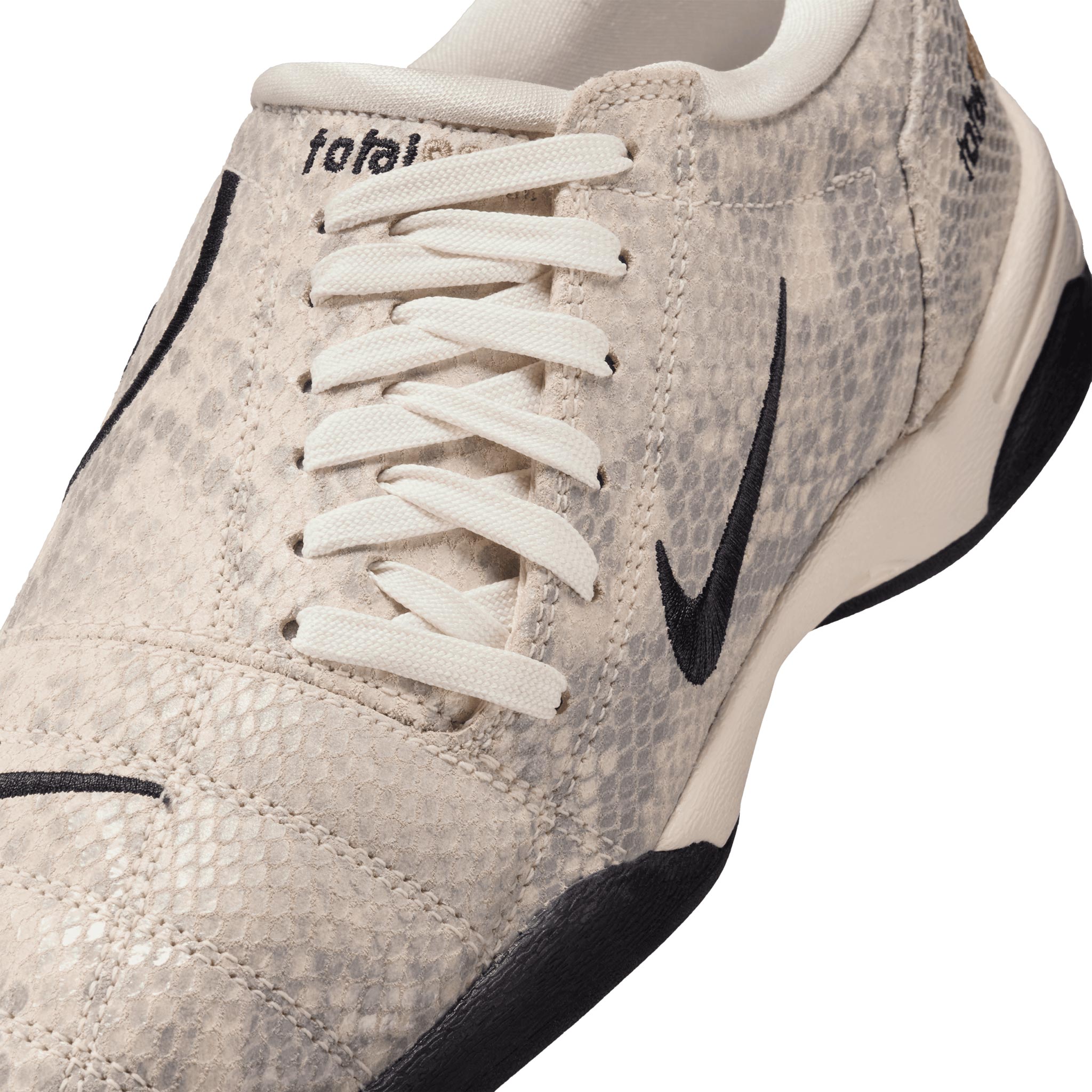 Women's Nike Total 90 SE PALE IVORY/BLACK-PALE IVORY-BLACK