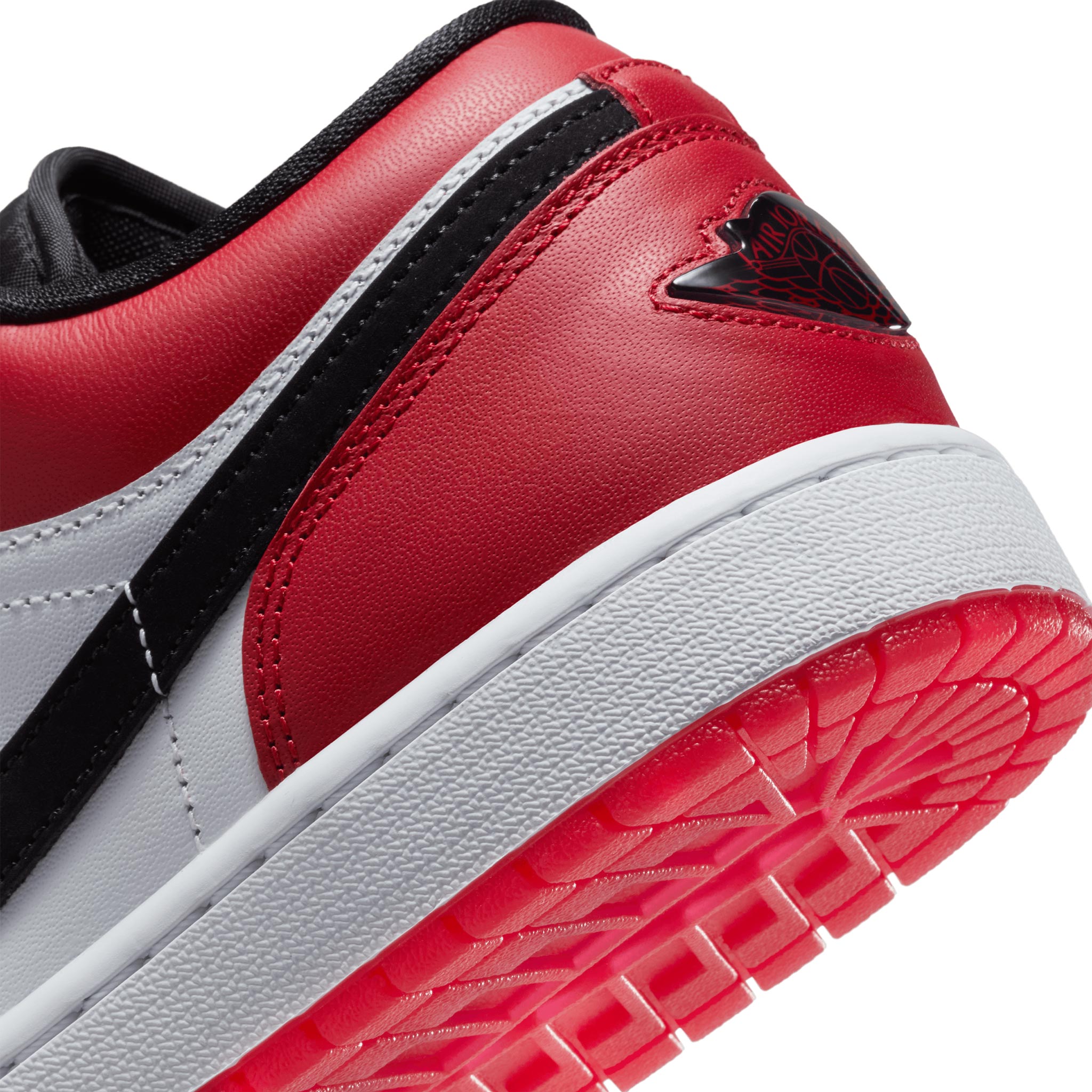 Air Jordan 1 Low SE WHITE/BLACK-VARSITY RED IB8971-106 – Capsule