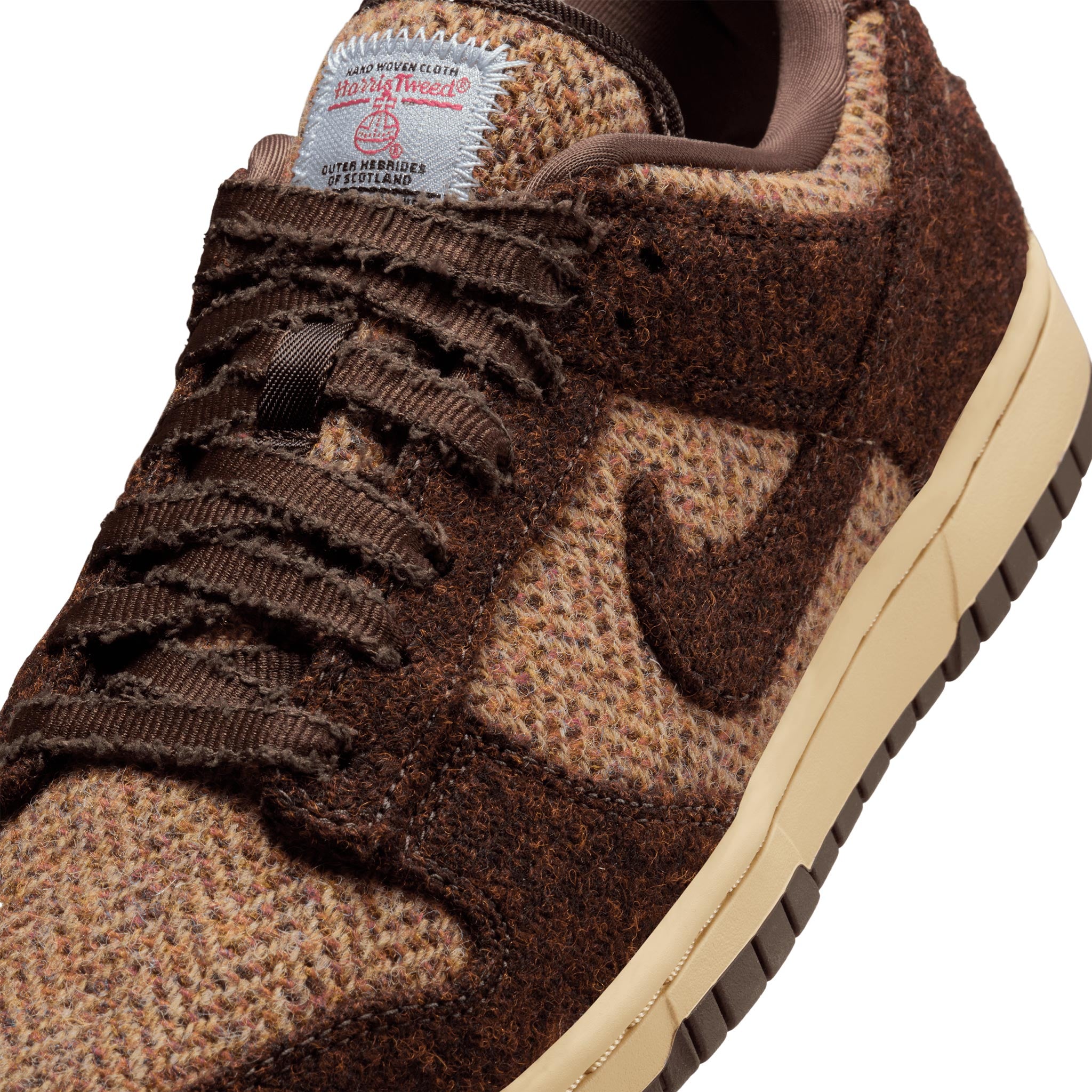 Women's Nike Dunk Low Harris Tweed® SESAME IO0052-200