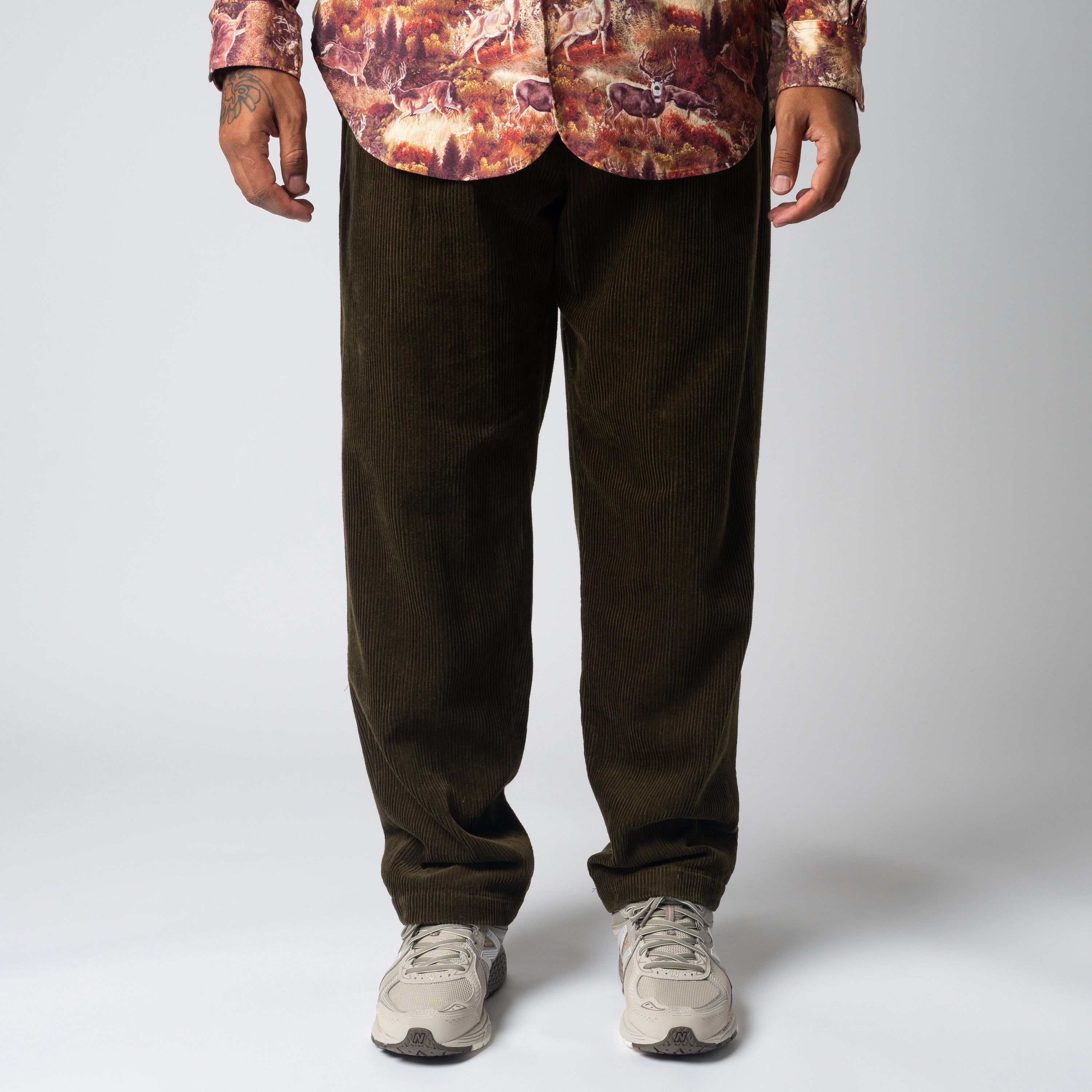 EG Carlyle Pant 23F1F012 Olive 8W Corduroy