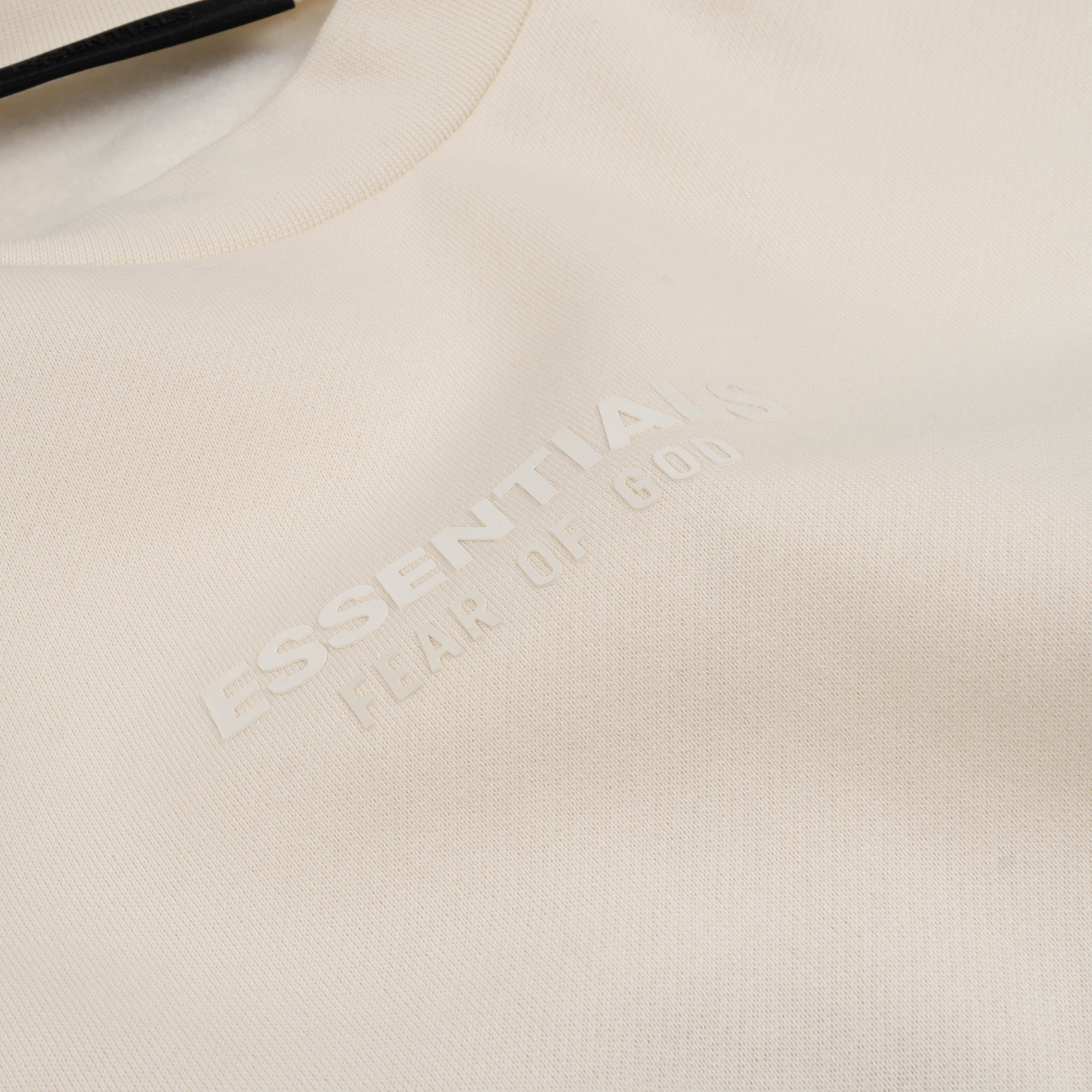 Essentials Crewneck Core FW23 Cloud Dancer