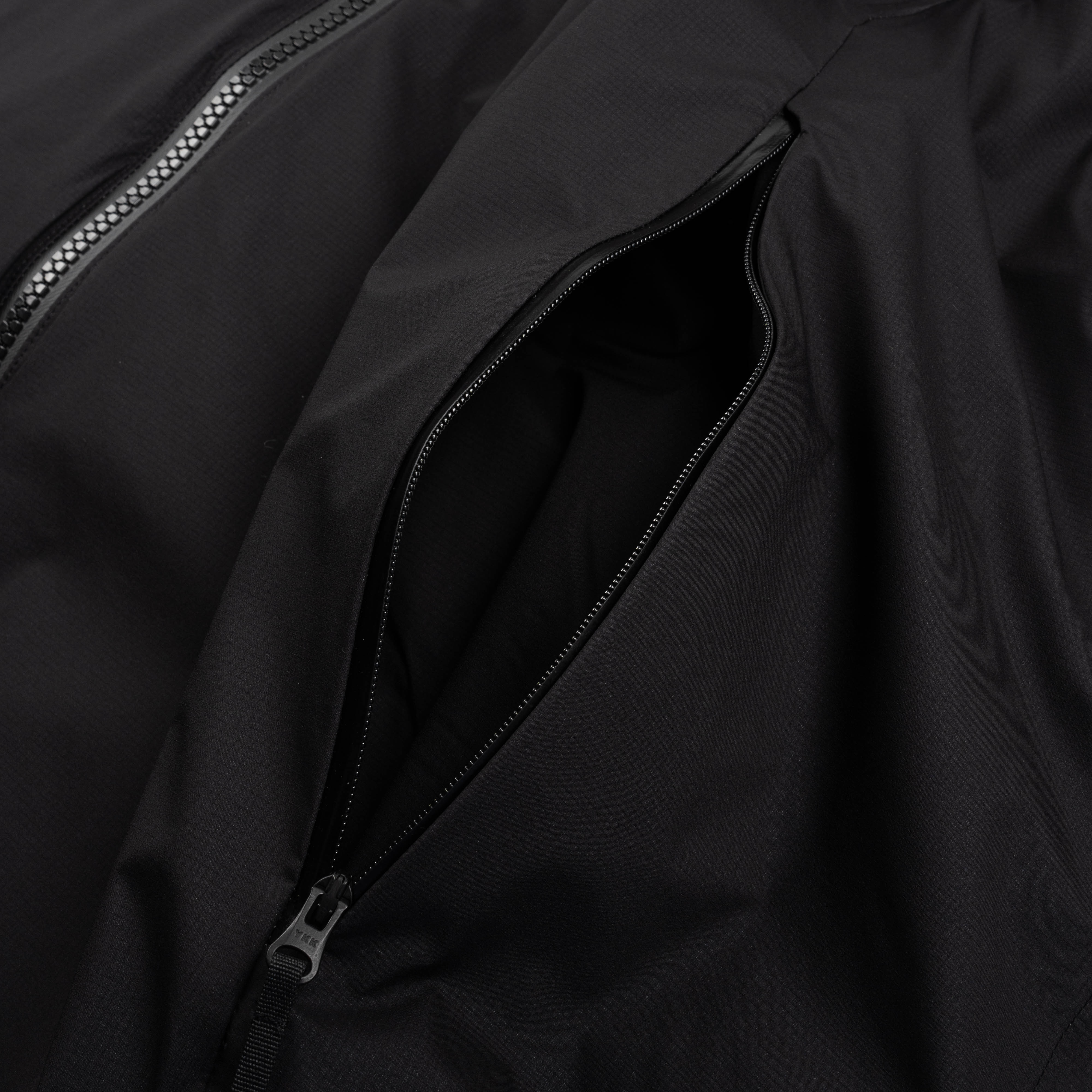 Goldwin GORE-TEX Windstopper Parka Black GM23311