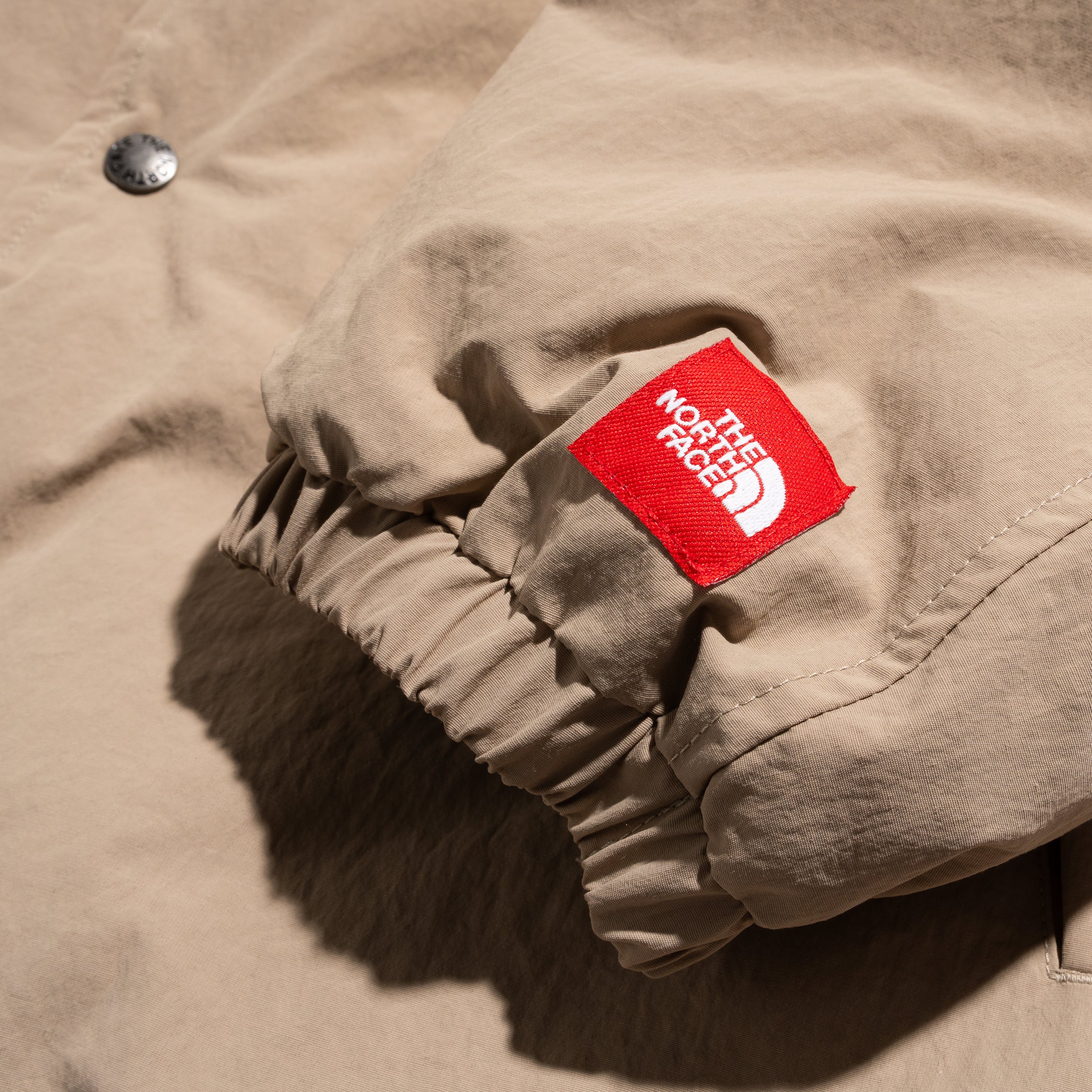 TNF Redbox Down Jacket Mushroom NF0A9EGB