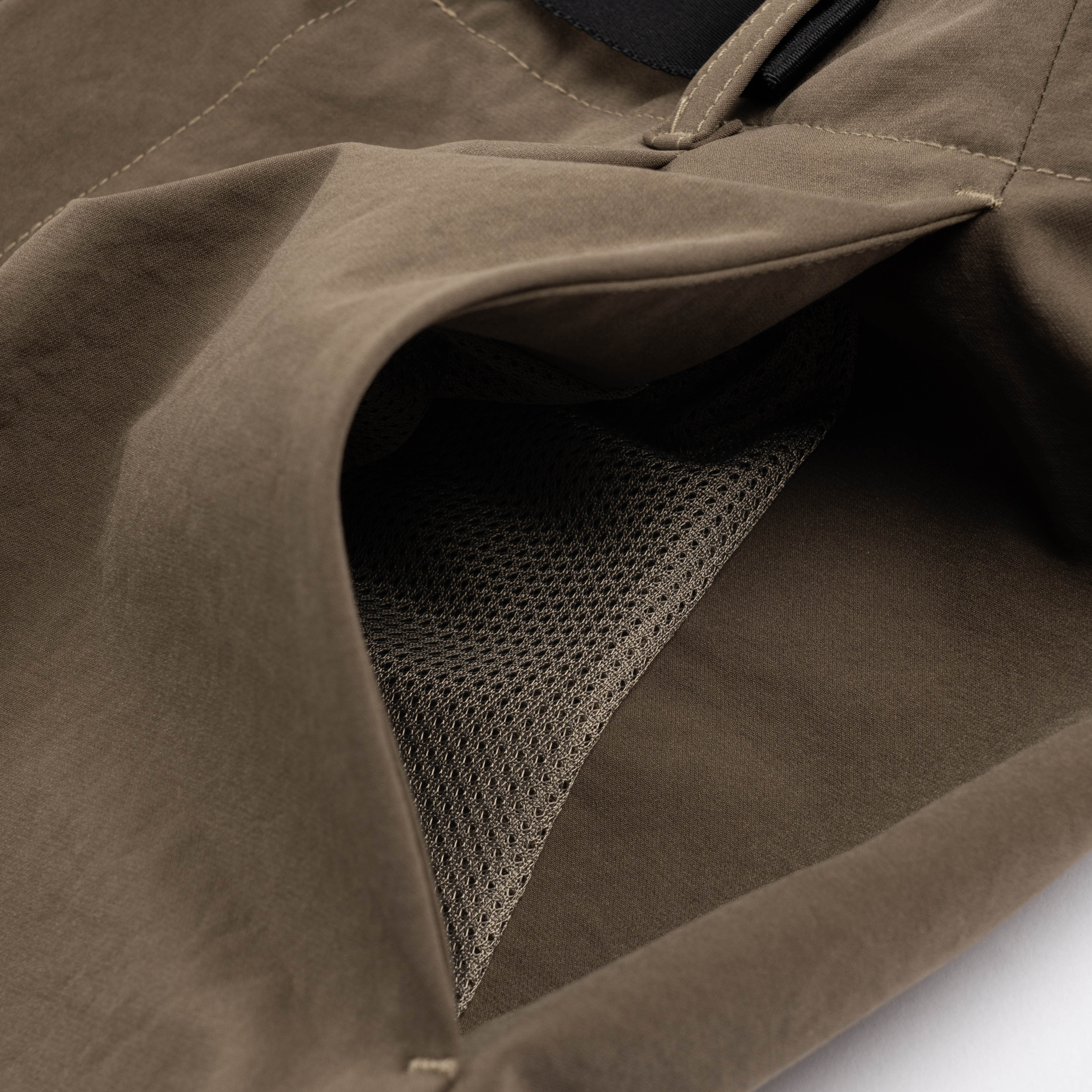 One Tuck Tapered Stretch Pants Taupe Grey GL74198 – Capsule