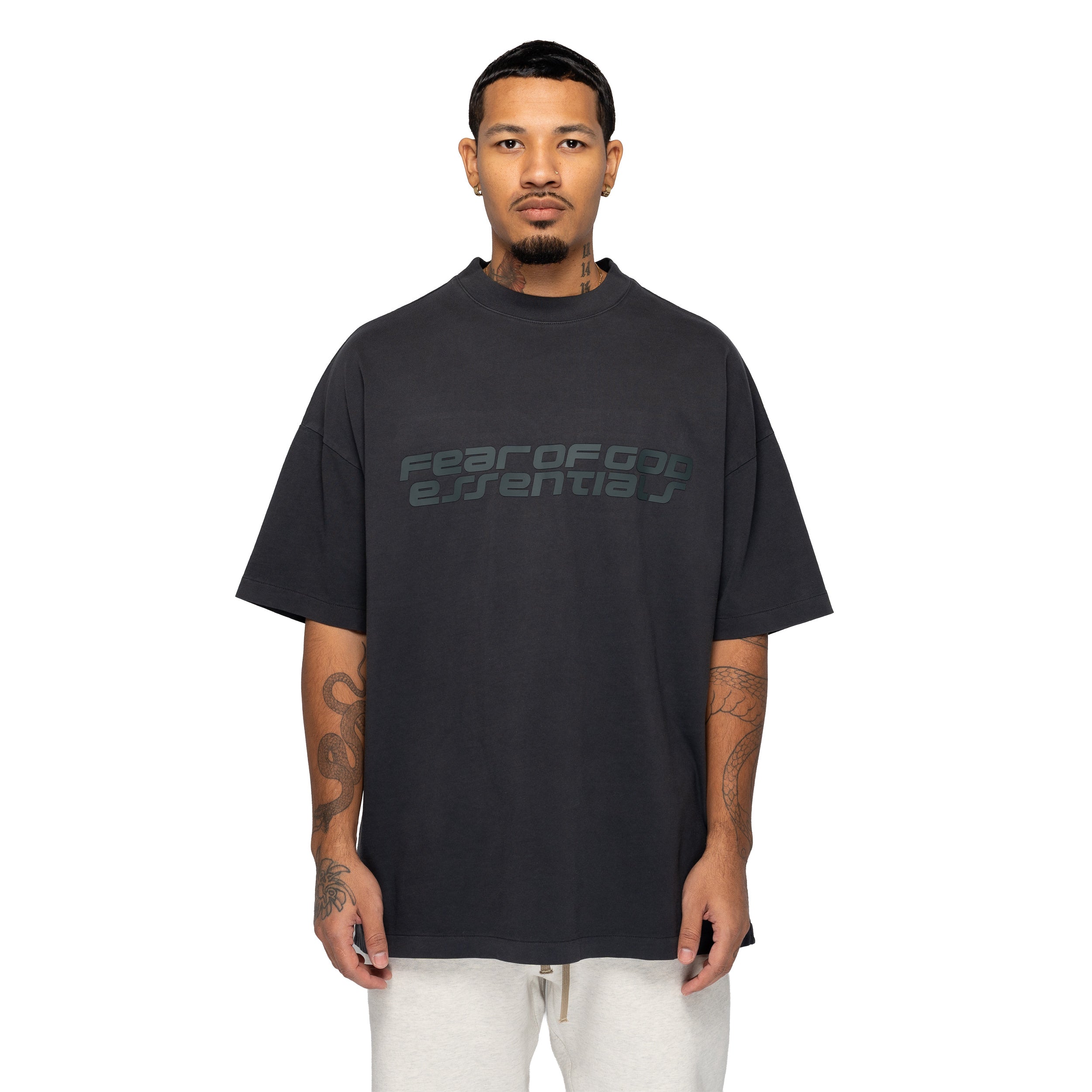 トップス SHINSAIBASHI T-SHIRT COLOR: BLACK Boxy Short-sleeve Garment Dye T-shirt - Black | Levi's® CA