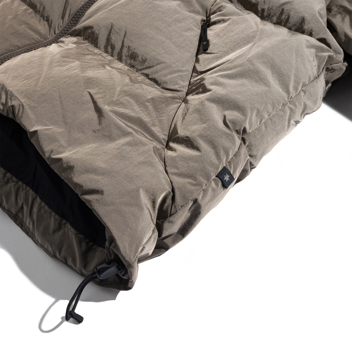 Dope Dyed Ripple Nylon Down Jacket Woody Beige GL26330