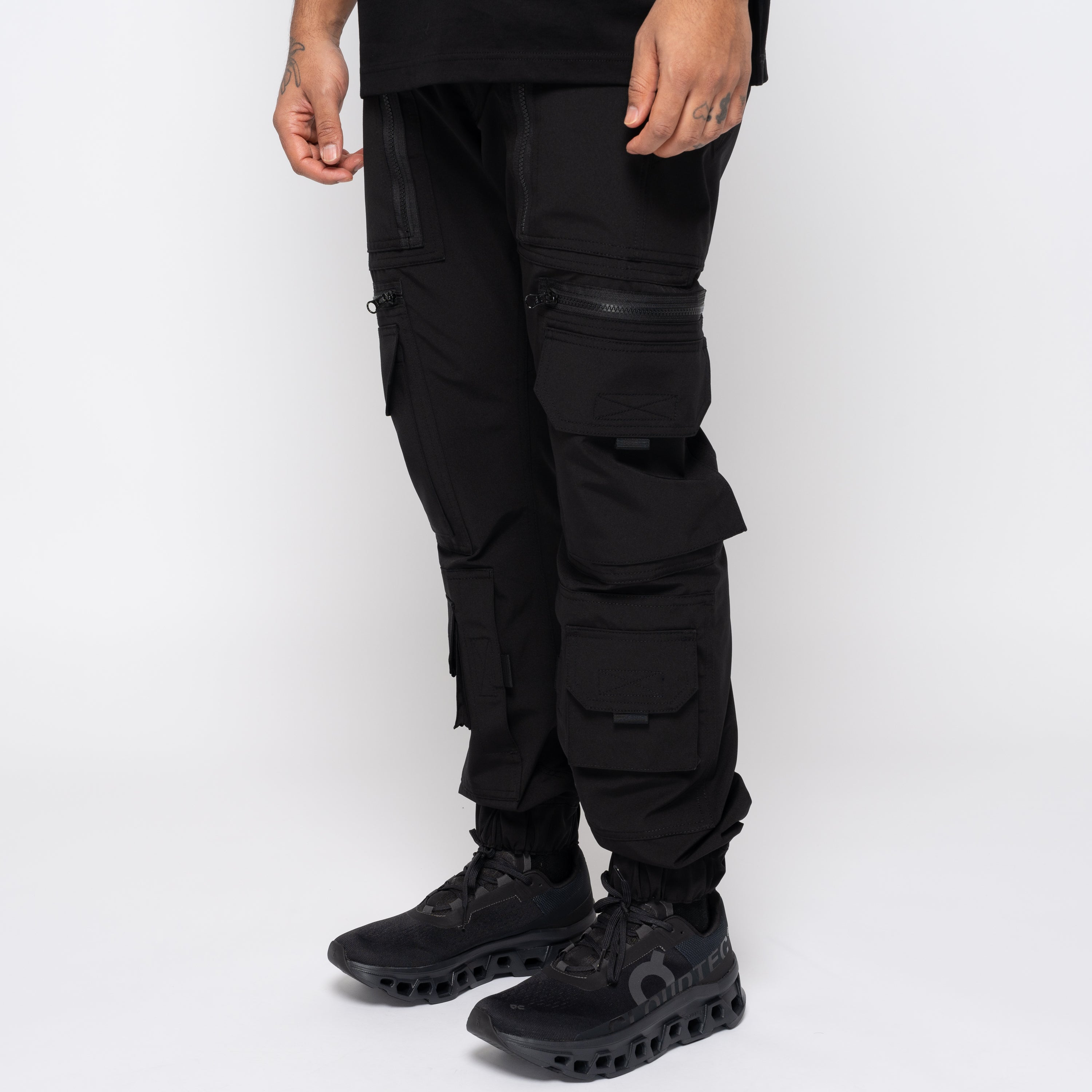 JW MAN Cargo Jogger Black WM-P005-051 – Capsule