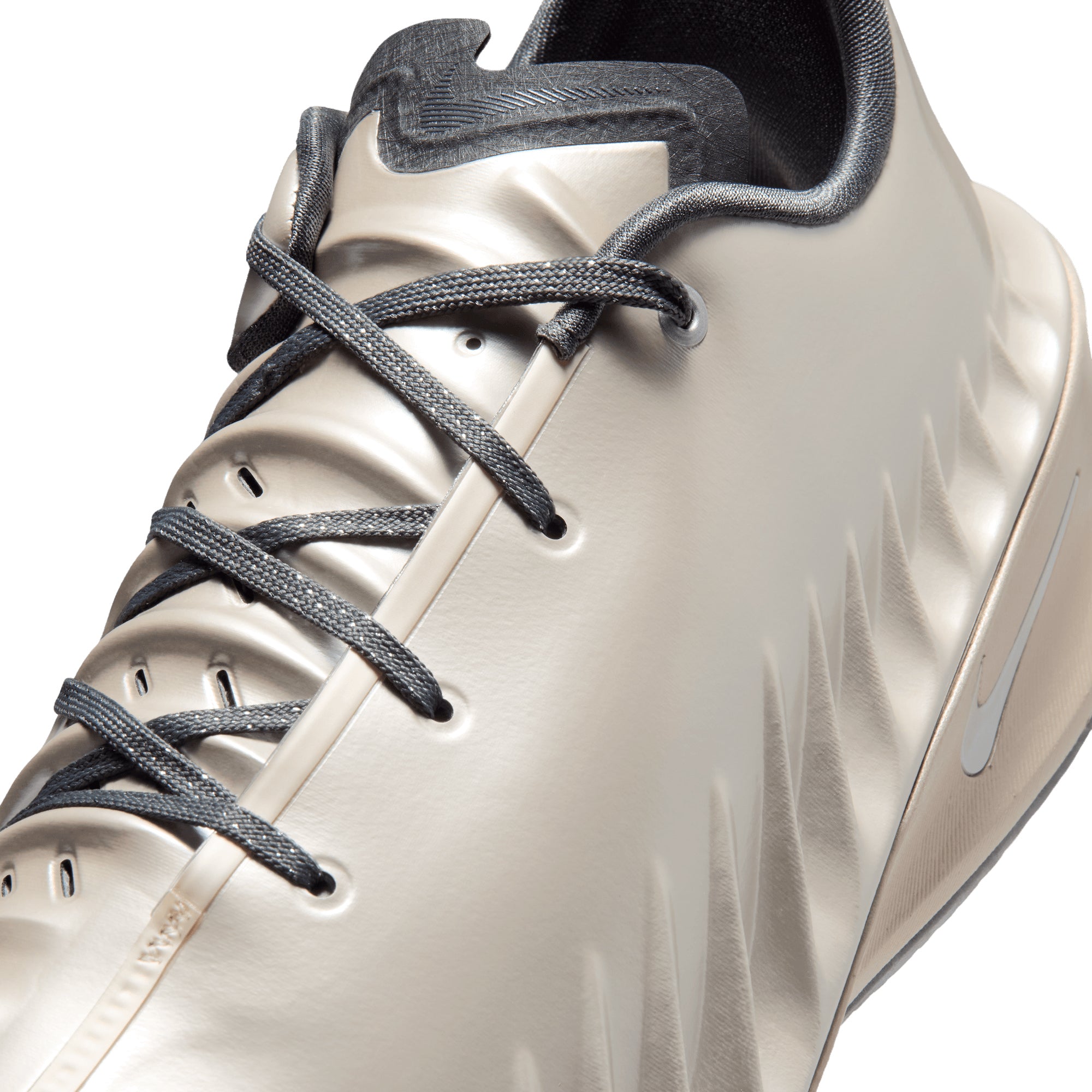 Nike G.T. Cut 4 Rob Dillingham METALLIC SILVER IR1829-001