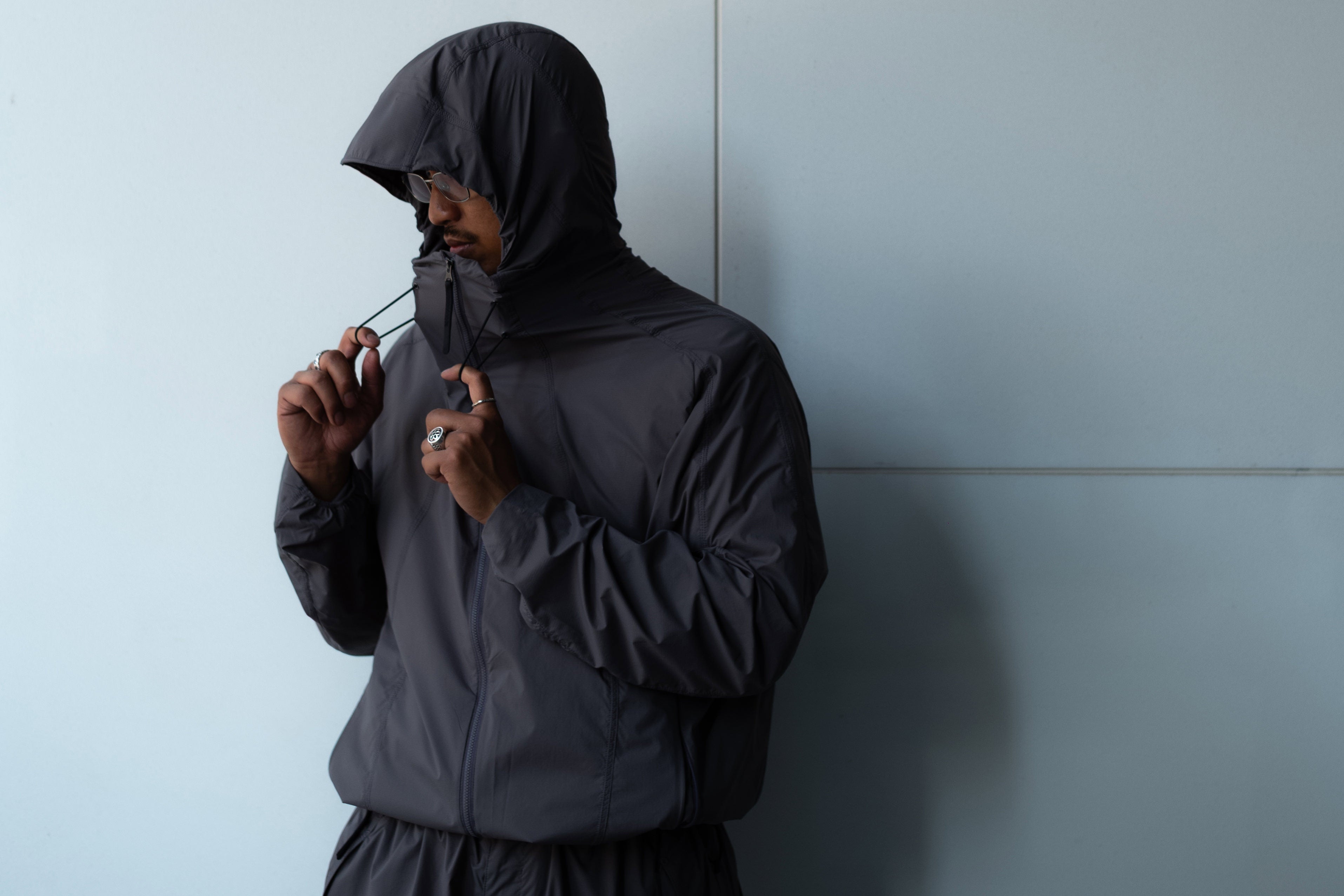 アメリカ購入ネイキッドウルフSパーカー新品アロヨガ　ビームスonジョーダン ヒス アメリカ購入ネイキッドウルフSパーカー新品アロヨガ ビームスon