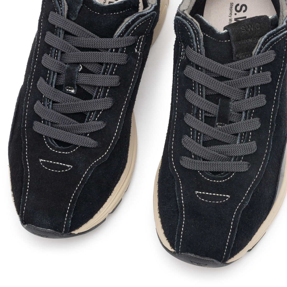 Legion Freecut Geo-Merged Suede BLACK YP11015