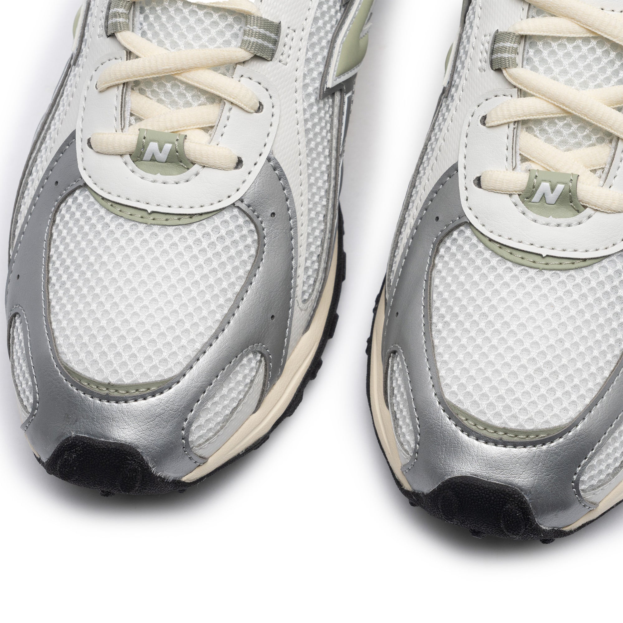 New Balance U204LSWB Silver Metallic