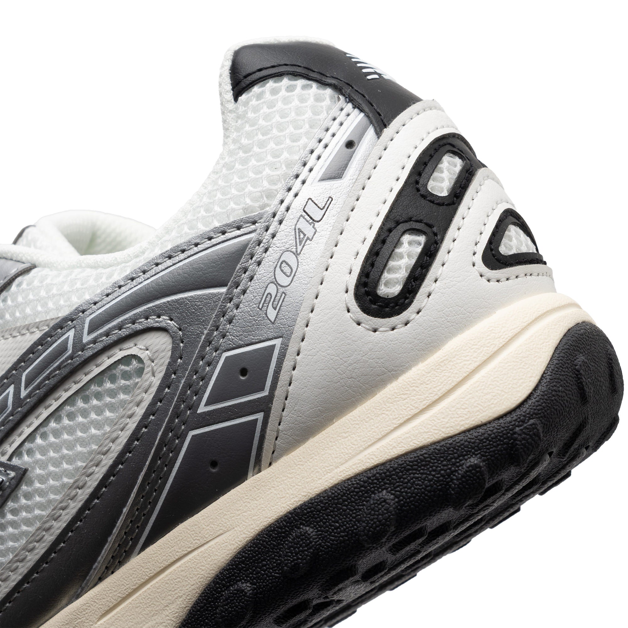 New Balance U204LSWD Silver Metallic/Black