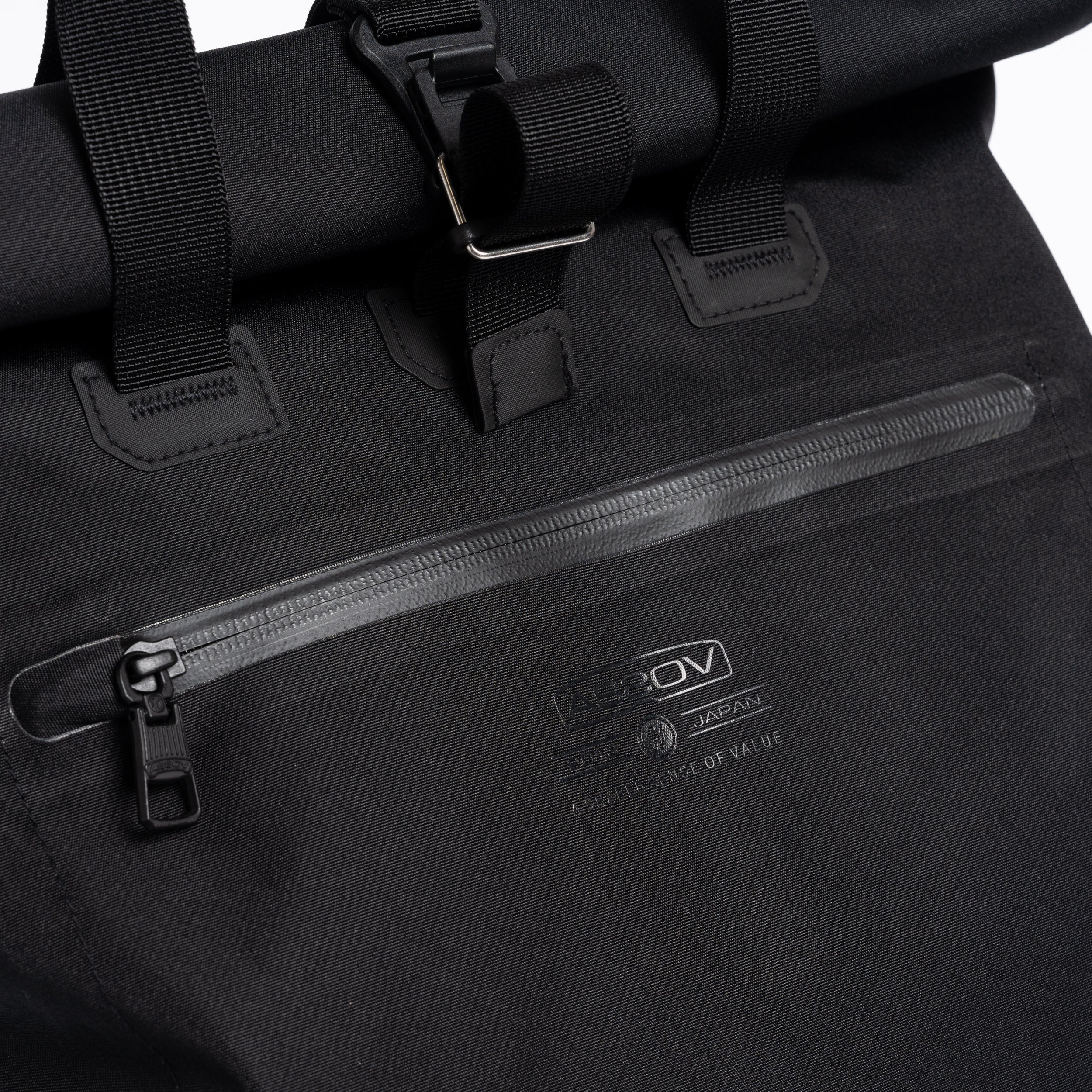 Elish shoulder bag Borealis Mini backpack in black